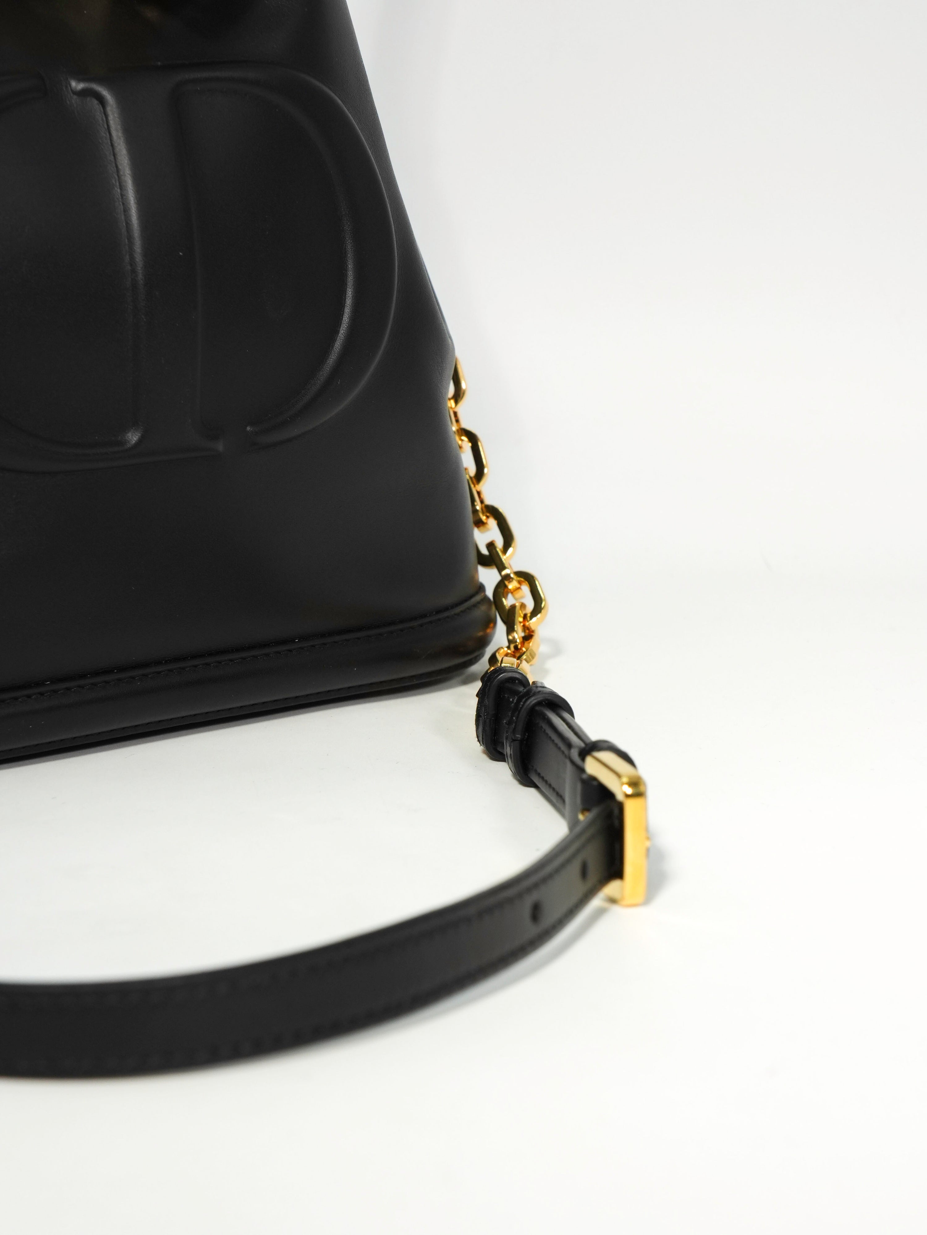 Dior C’est Dior in pelle