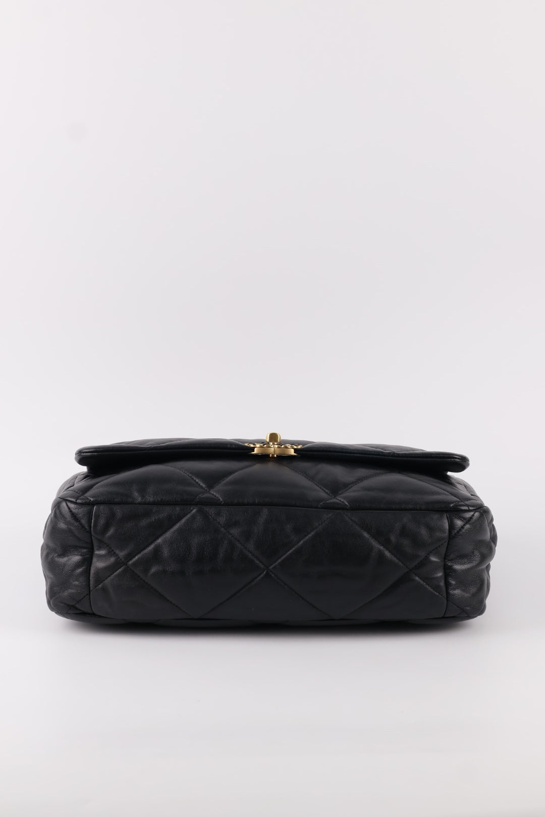 Chanel 19 Large in Pelle