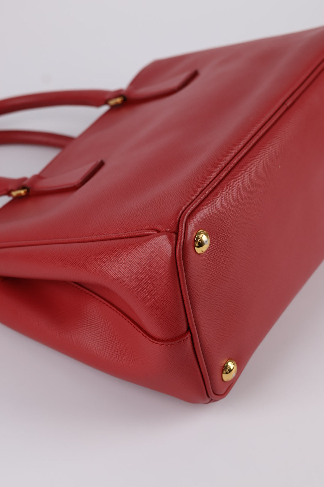 Prada Galleria Media Saffiano