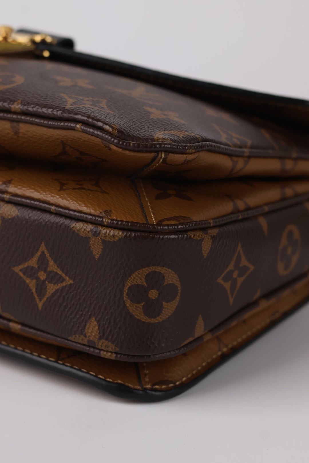 Louis Vuitton Métis Reverse