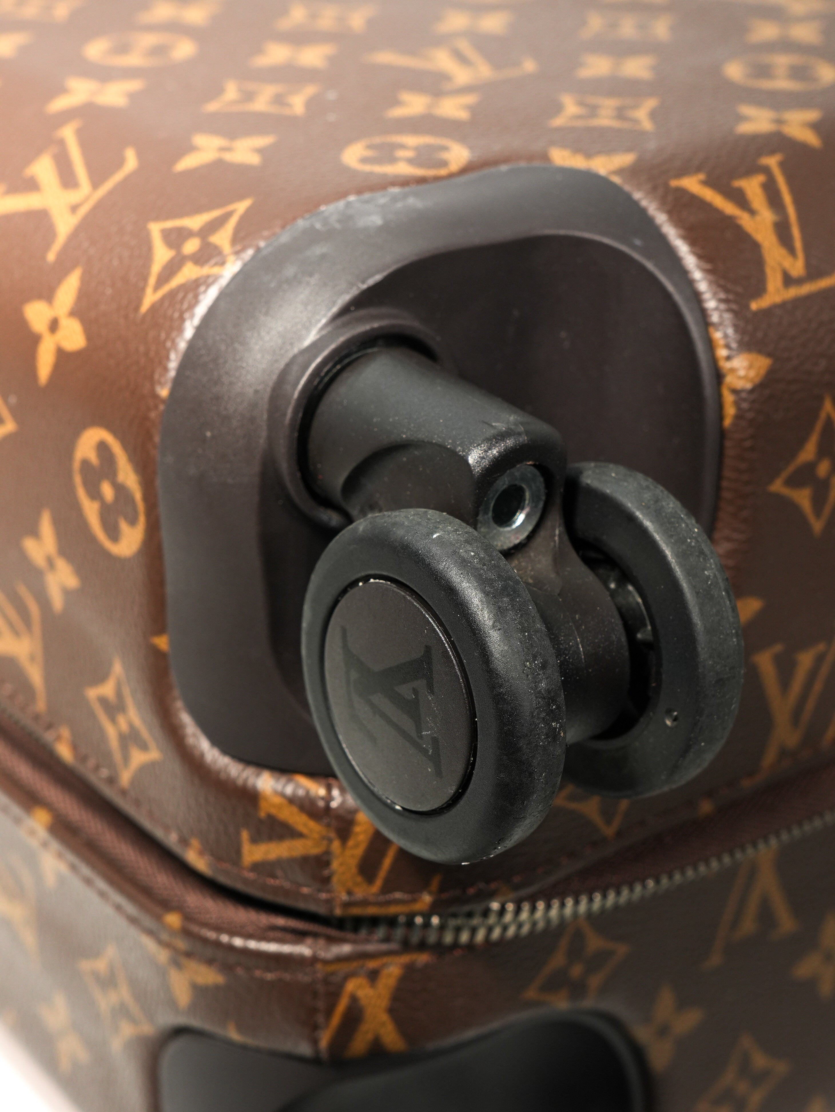 Louis Vuitton Horizon 55 Monogram