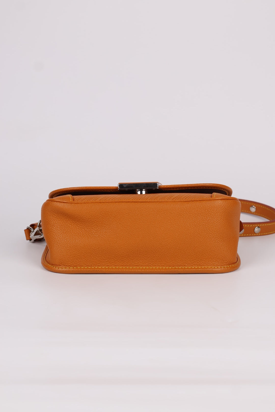 Louis Vuitton Buci Epi