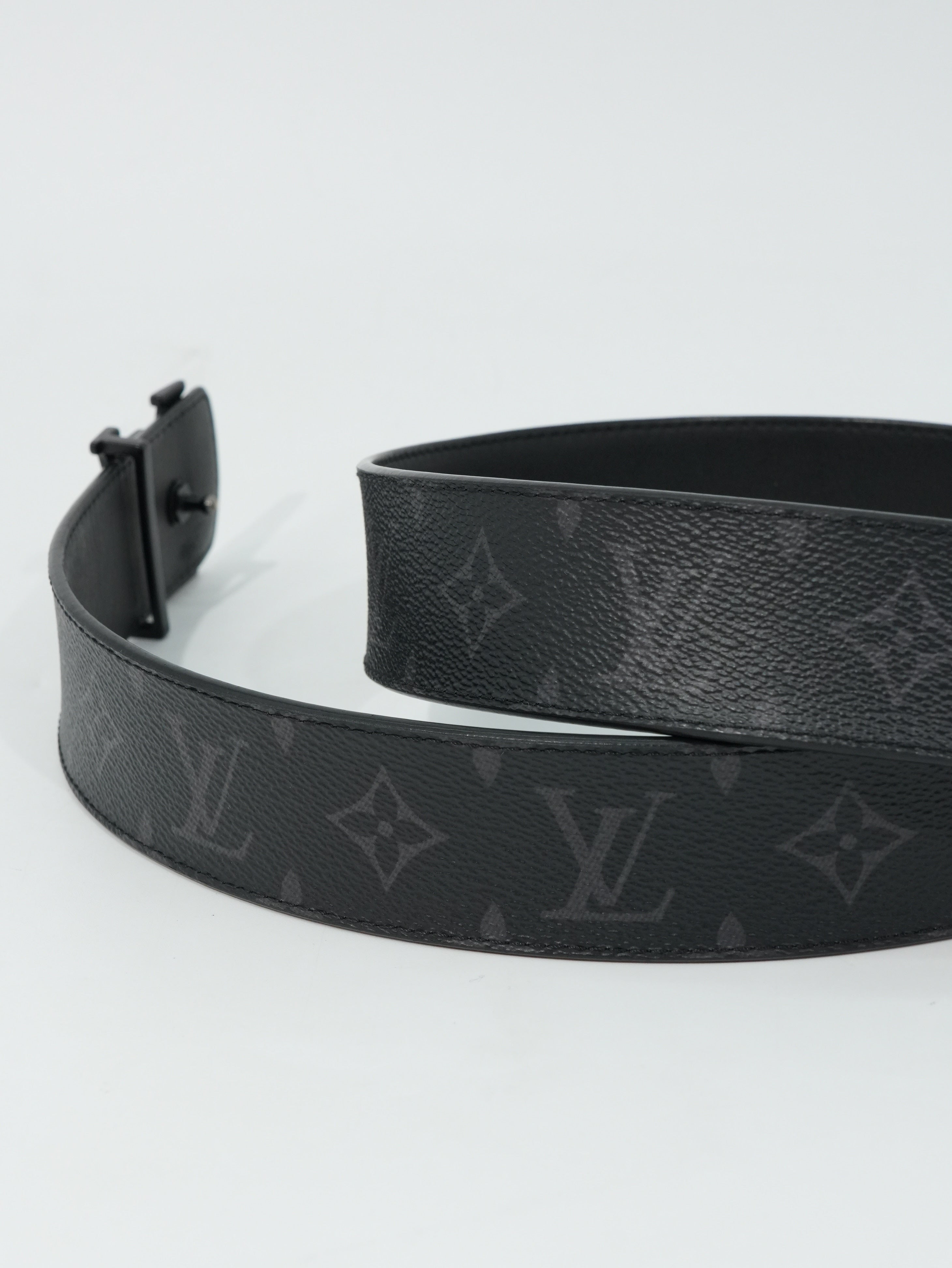 Louis Vuitton Cintura Initiales Monogram Eclipse