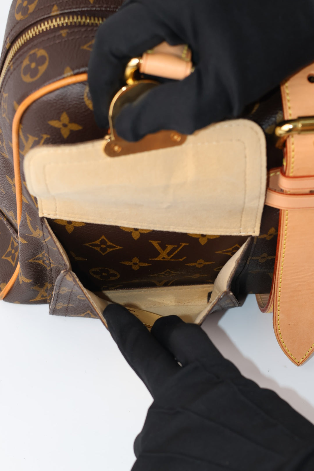 Louis Vuitton Manhattan Gm Monogram