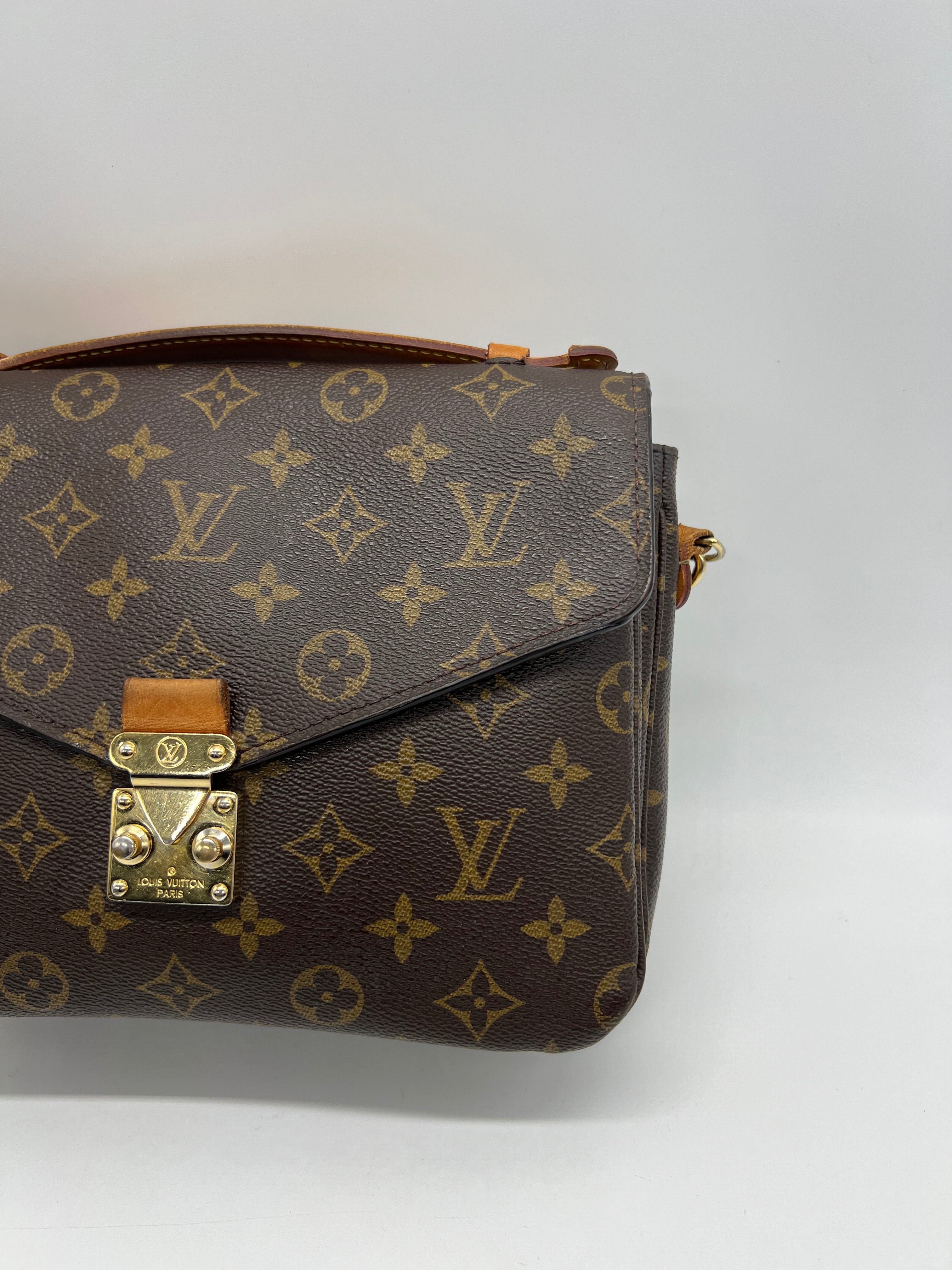 Louis Vuitton Métis Monogram