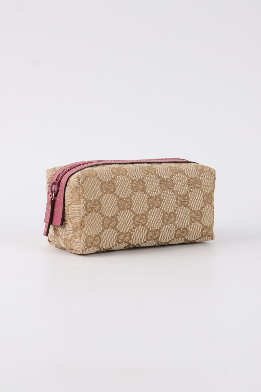 Gucci Mini Pouch GG Wave