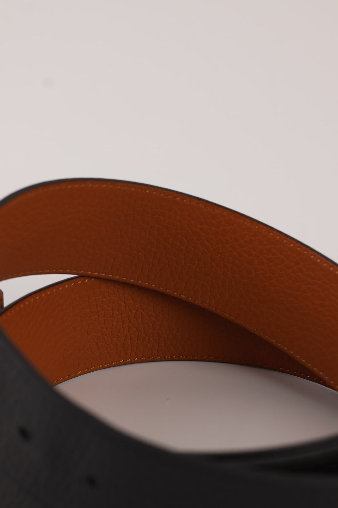 Louis Vuitton Cintura Initiales Taurillon Reversibile
