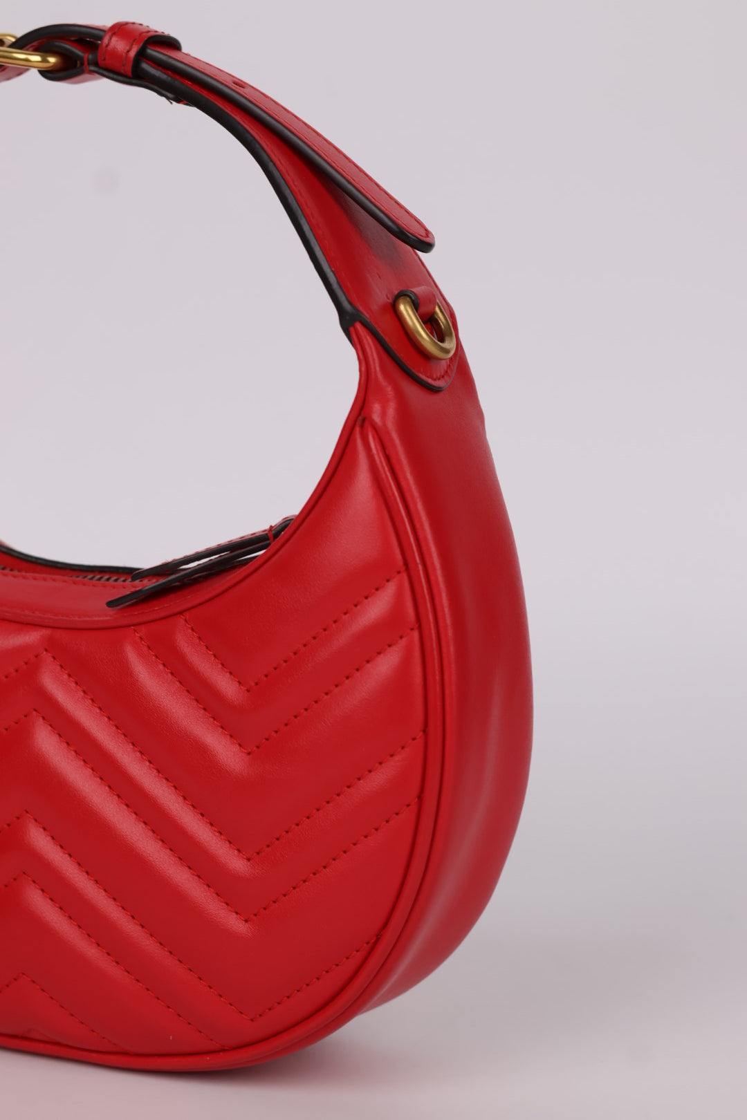 Gucci Marmont Hobo Matelassé