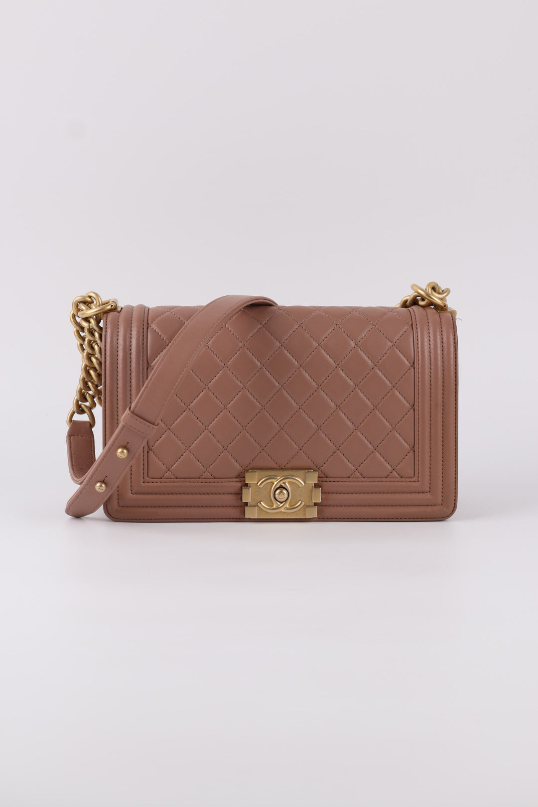 Chanel Boy Media Matelassé