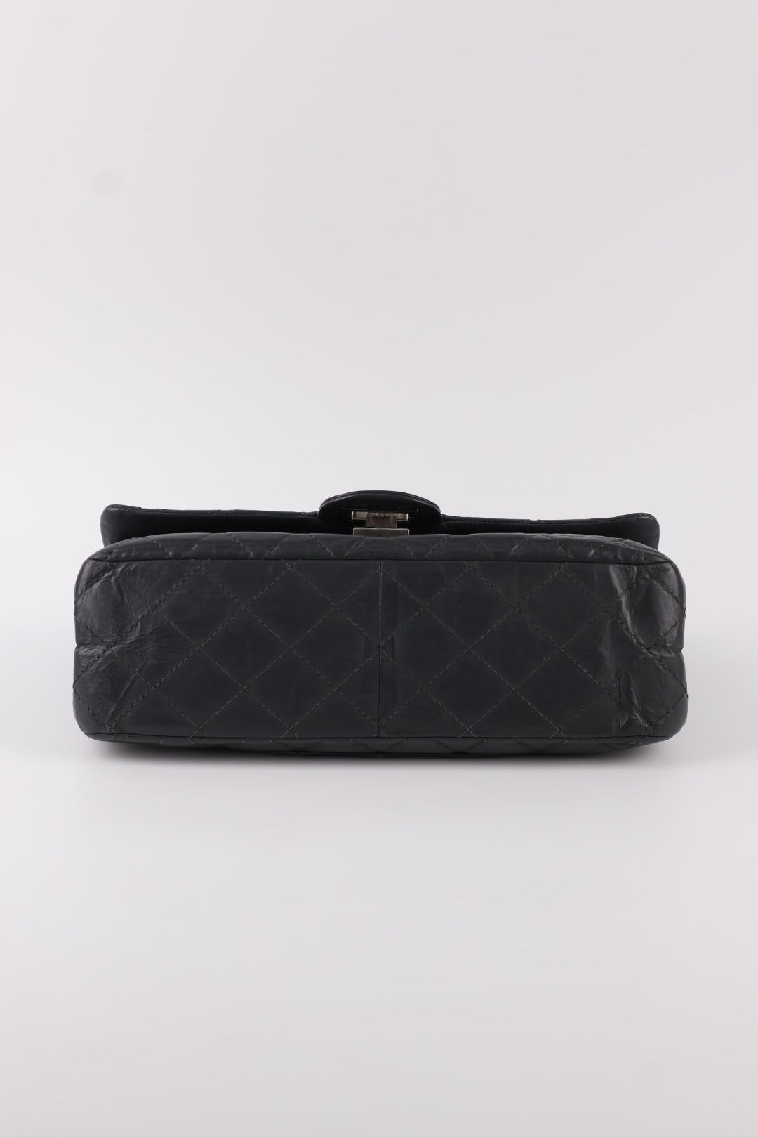 Chanel 2.55 Reissue Grande