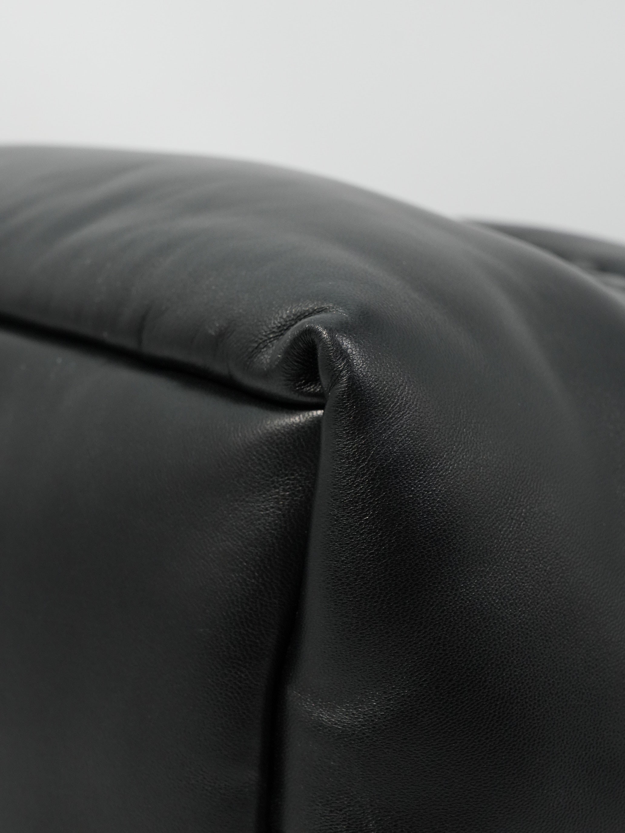 Saint Laurent New Tote Lettering in Pelle