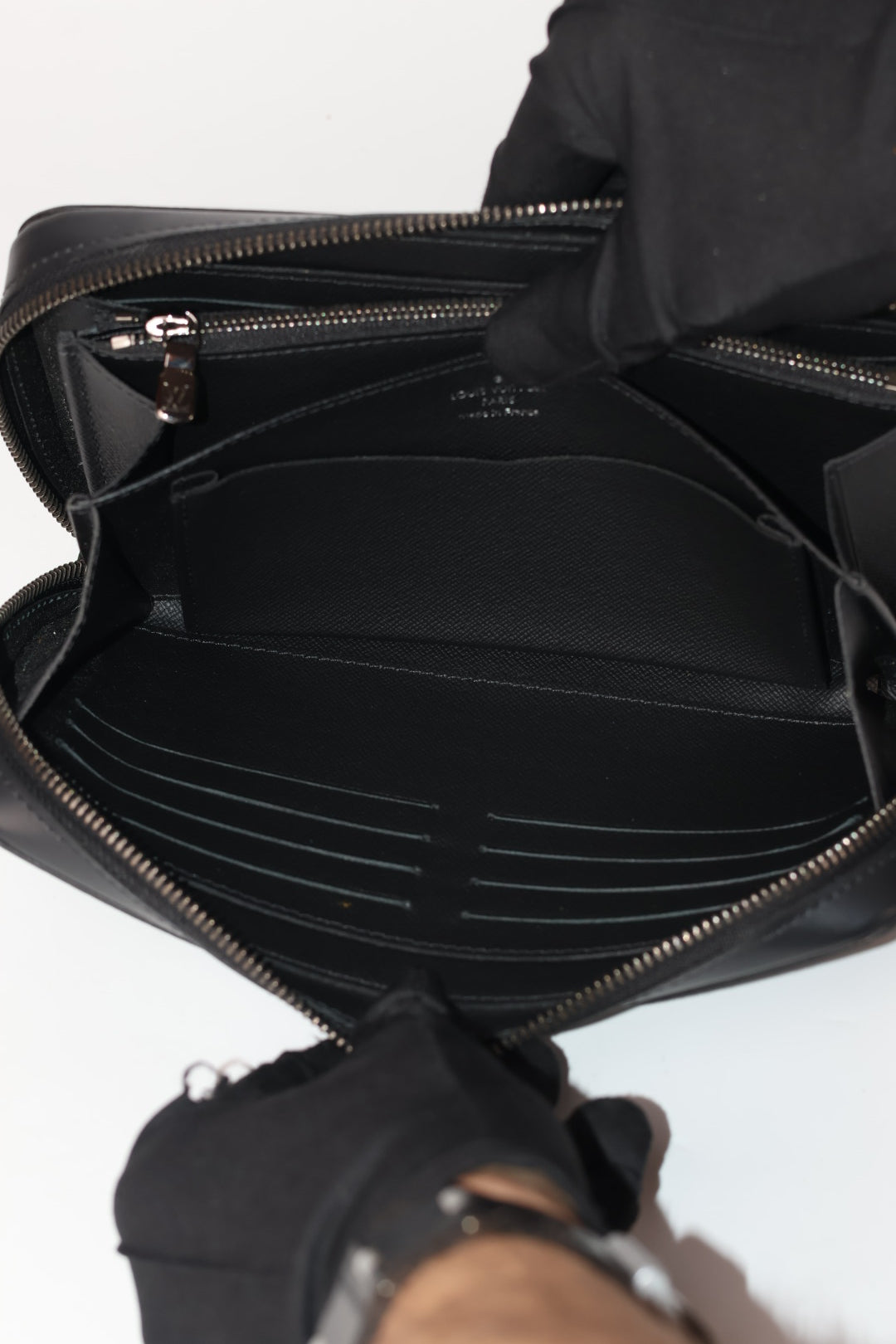Louis Vuitton Pochette Zippy Monogram Eclipse