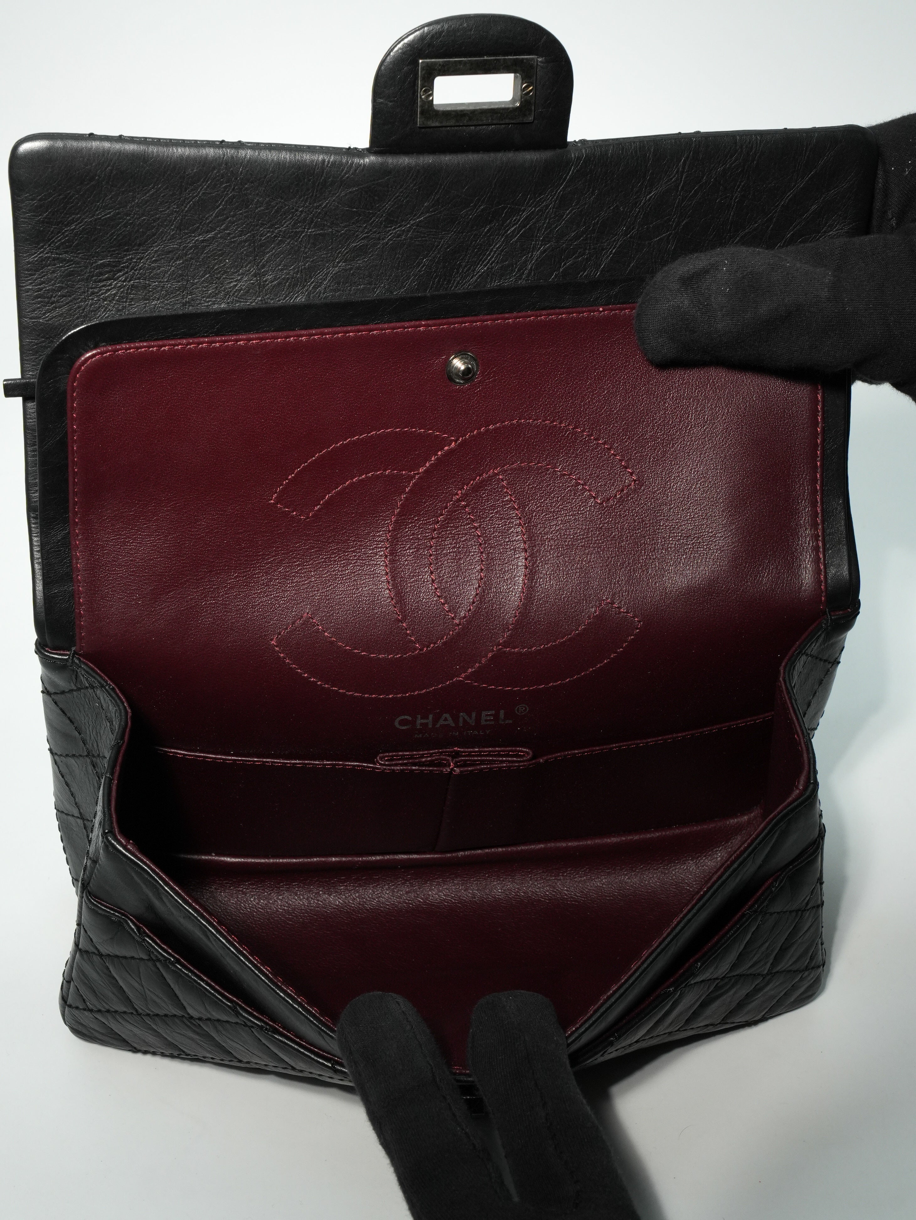 Chanel 2.55 Reissue