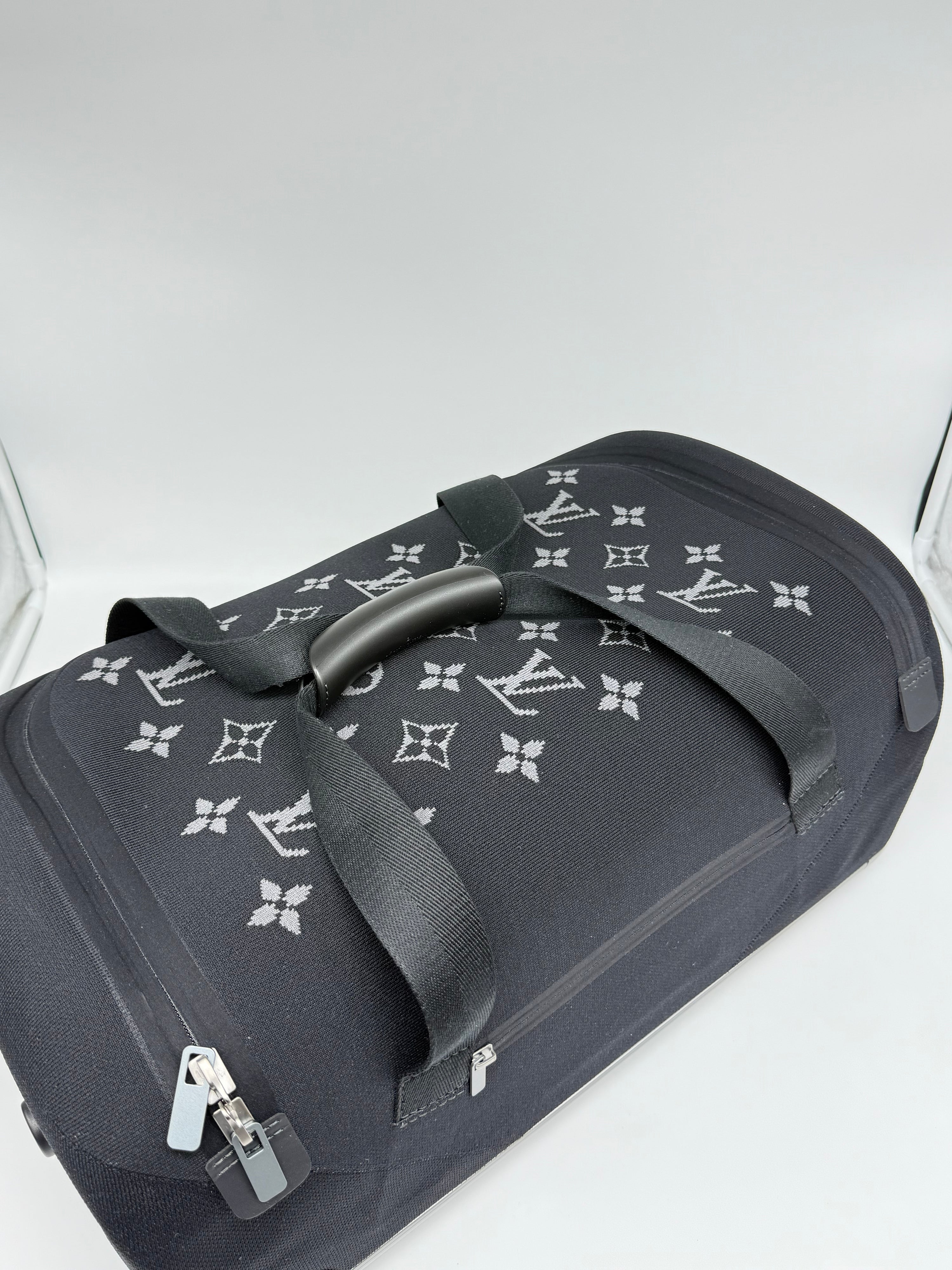 Louis Vuitton Horizon Duffle 55