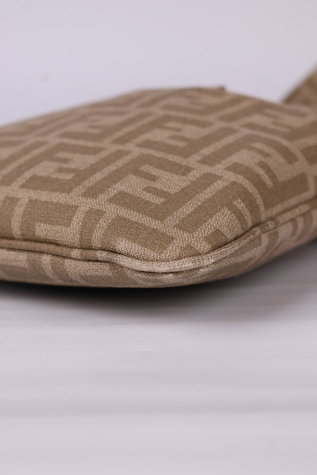 Fendi Messenger FF Logo