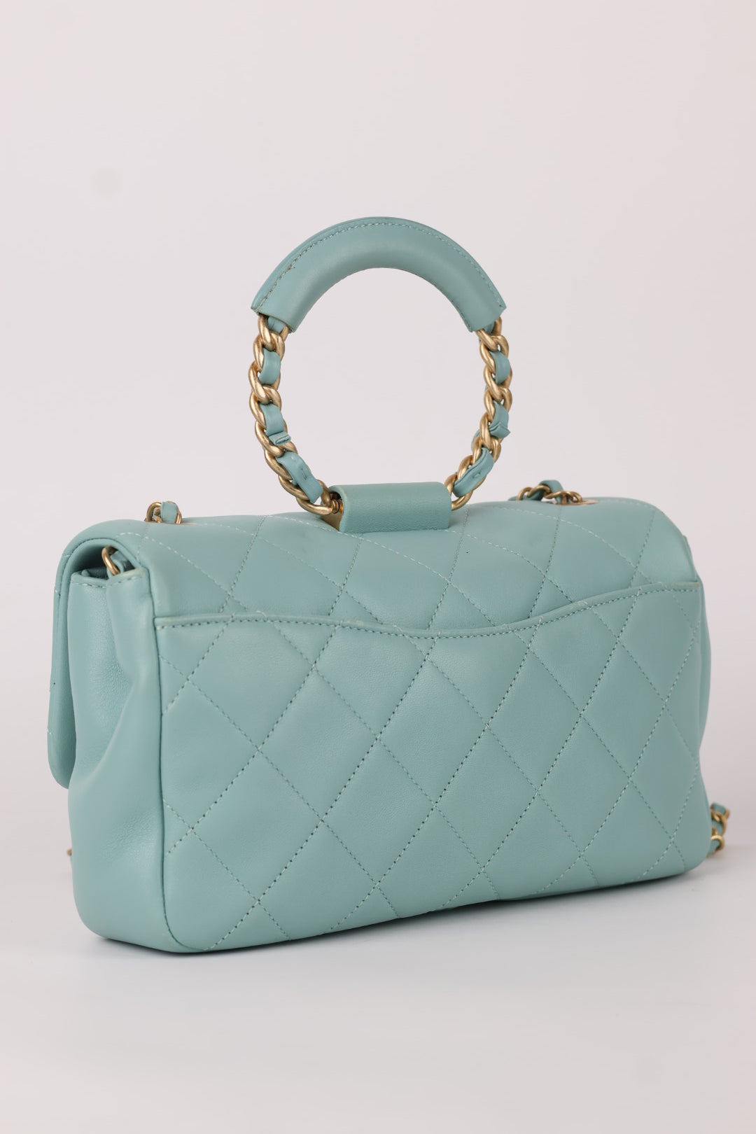 Chanel in the Loop Media Matelassé