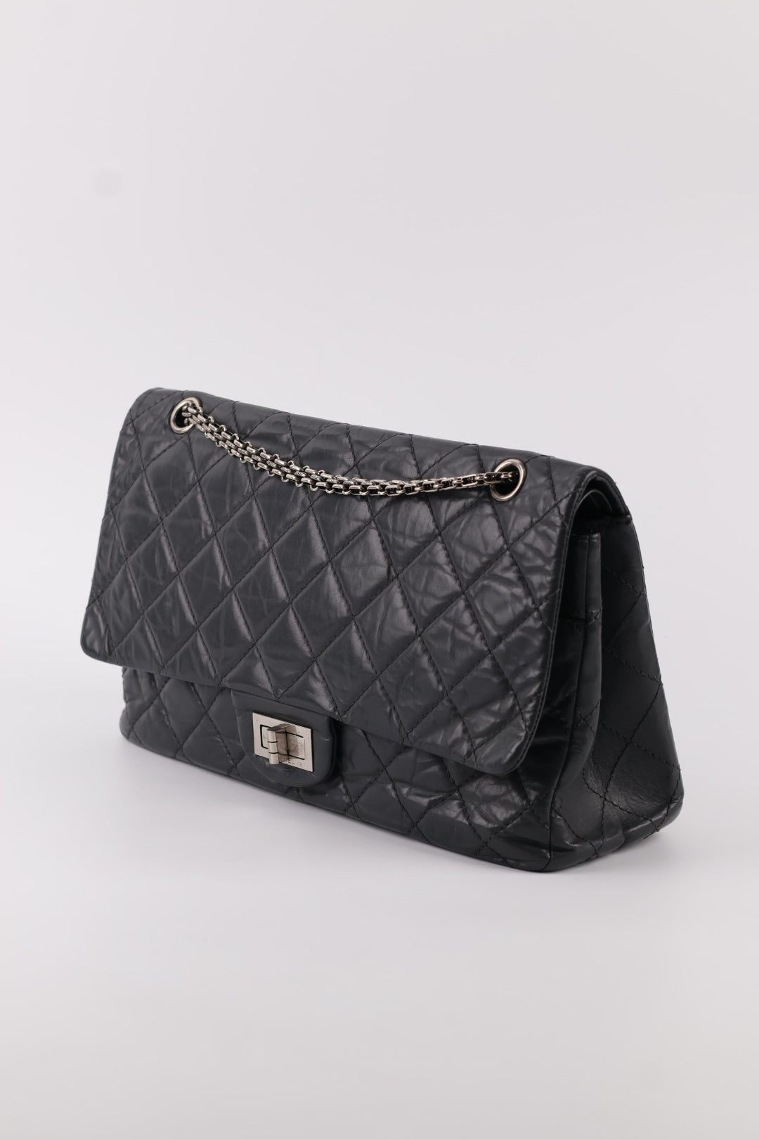 Chanel 2.55 Reissue Grande