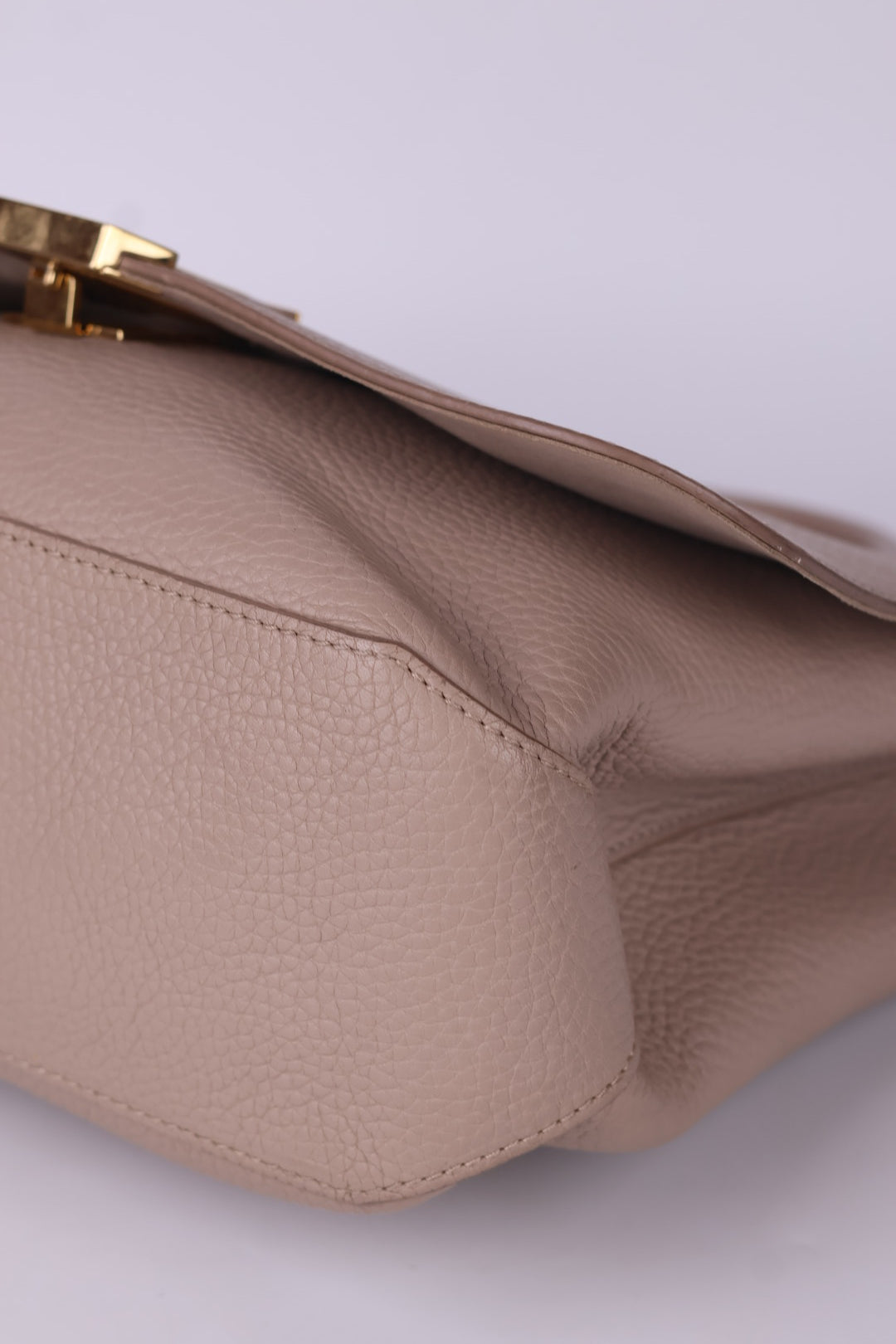 Louis Vuitton Volta Taurillon