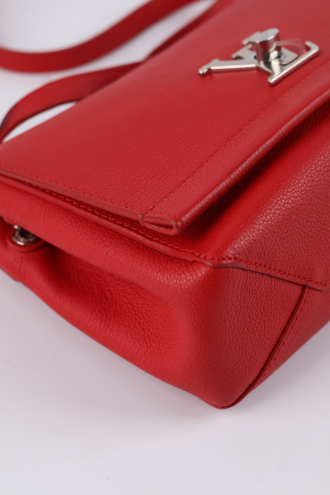 Louis Vuitton Lockme BB