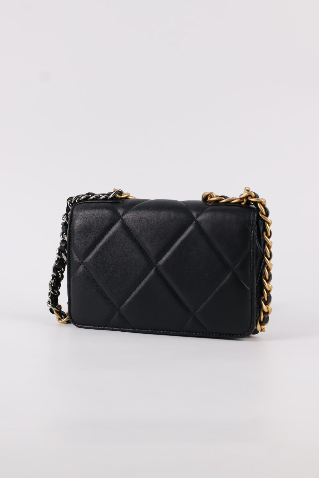 Chanel Woc 19 in Pelle