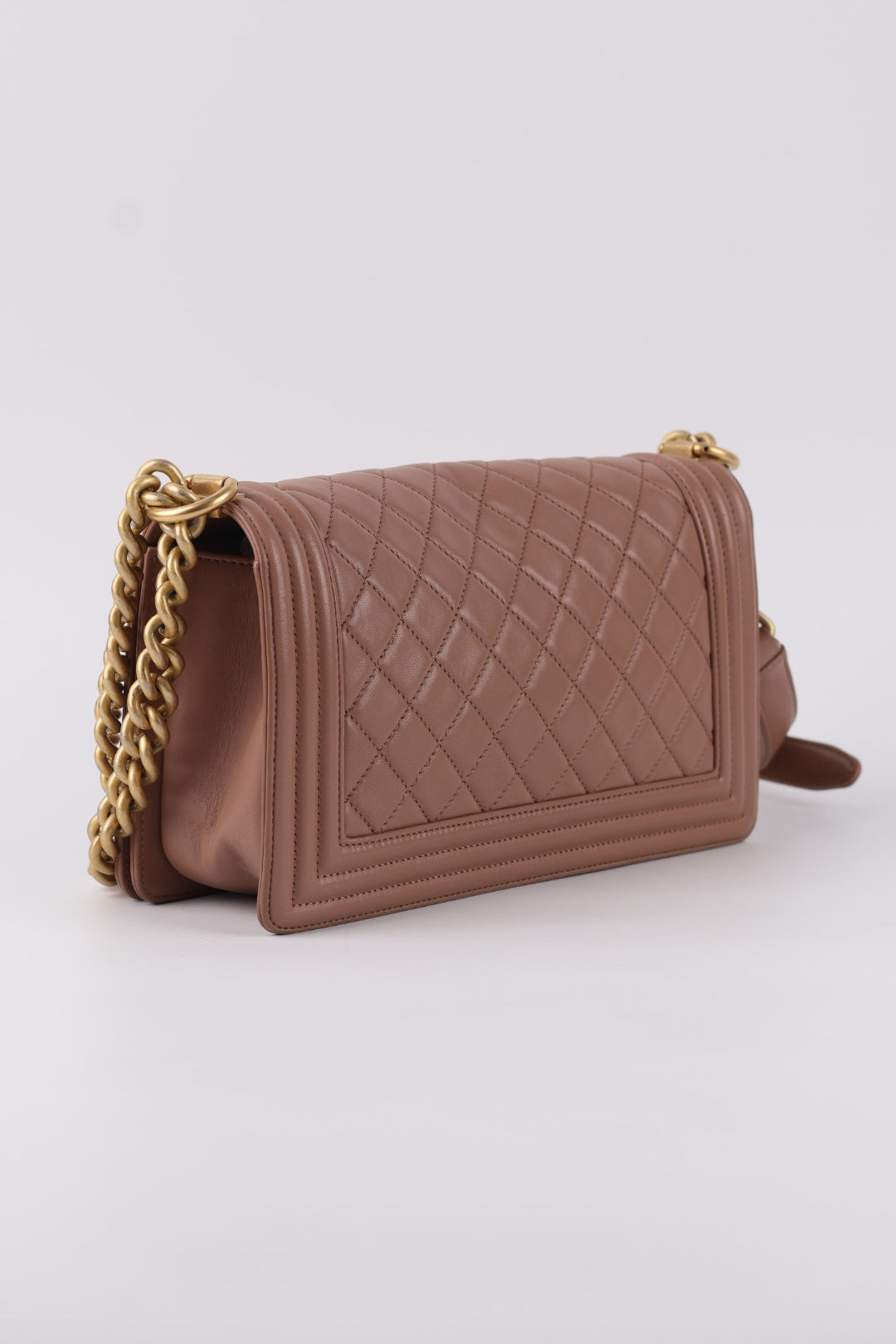 Chanel Boy Media Matelassé