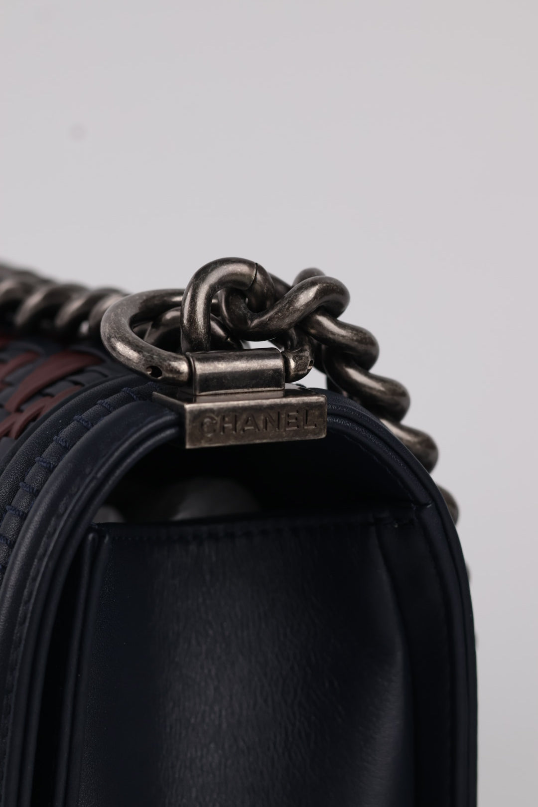 Chanel Boy in Pelle Intrecciata