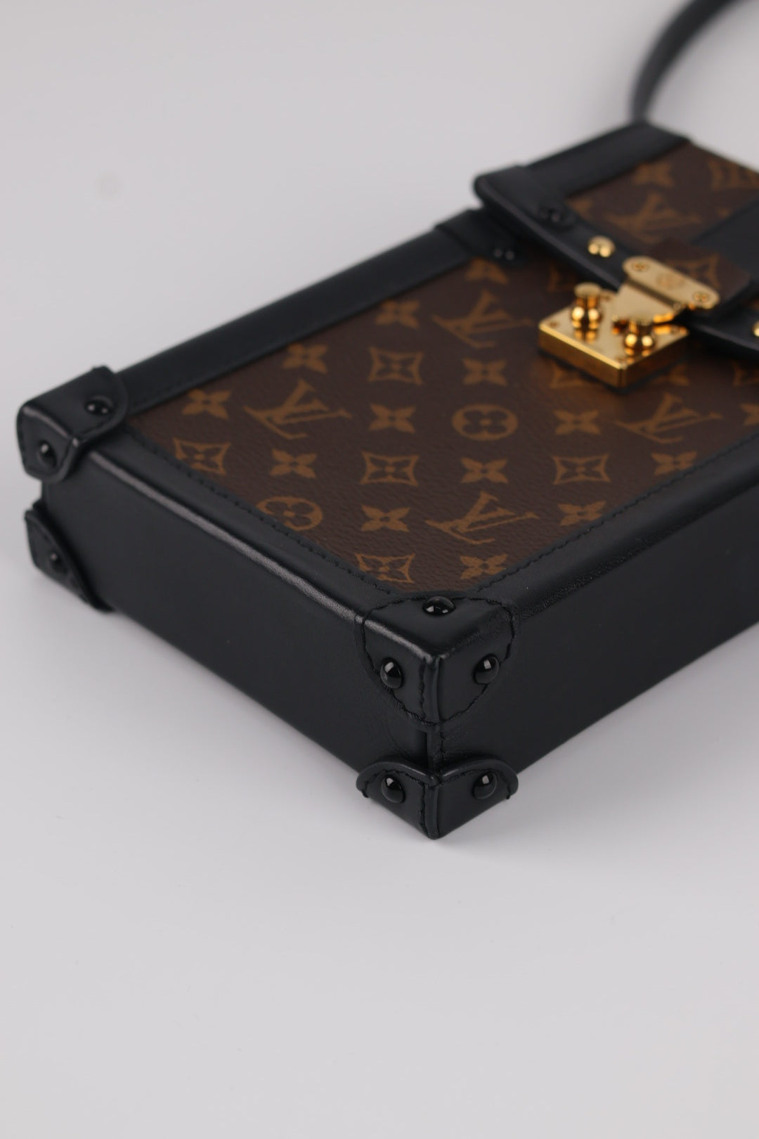 Louis Vuitton Pochette Trunk Verticale Monogram