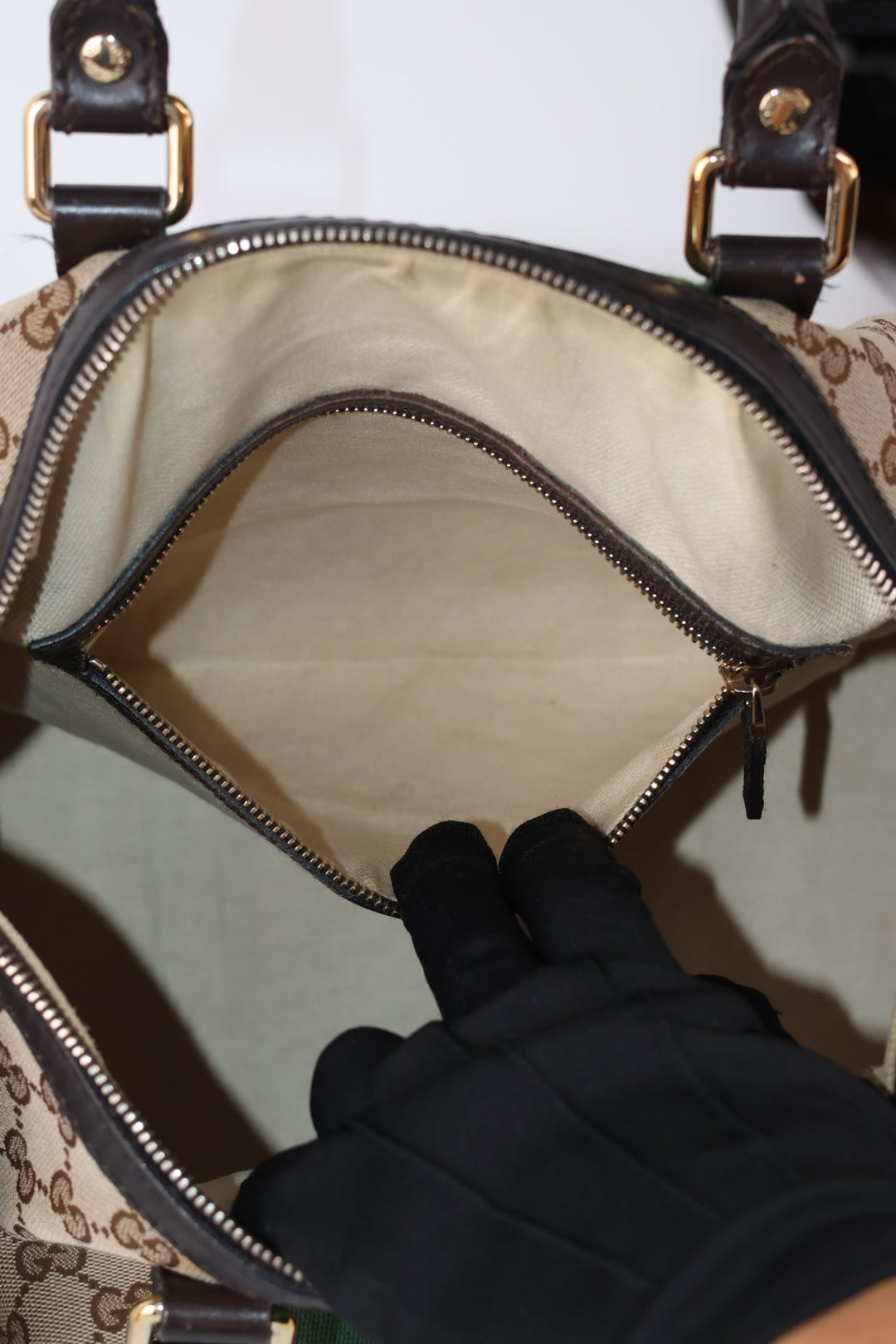 Gucci Boston GG Wave