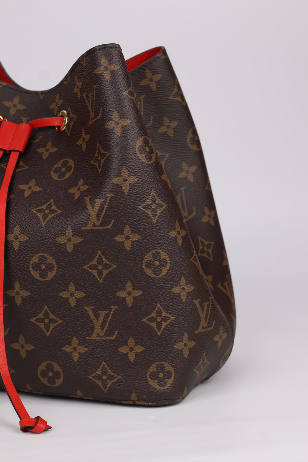Louis Vuitton Neo Noè MM Monogram