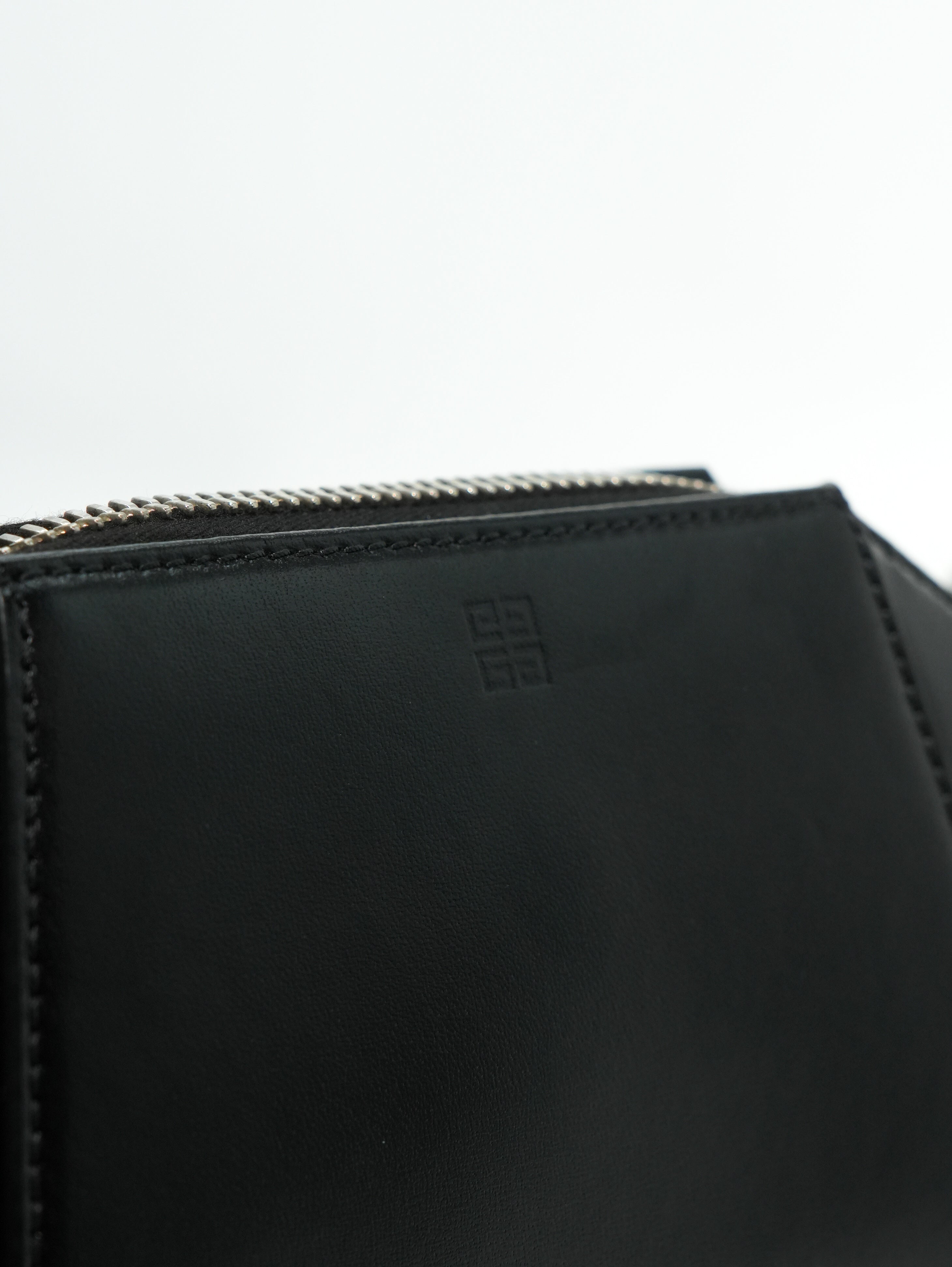 Givenchy Pochette Antigona con Tracolla