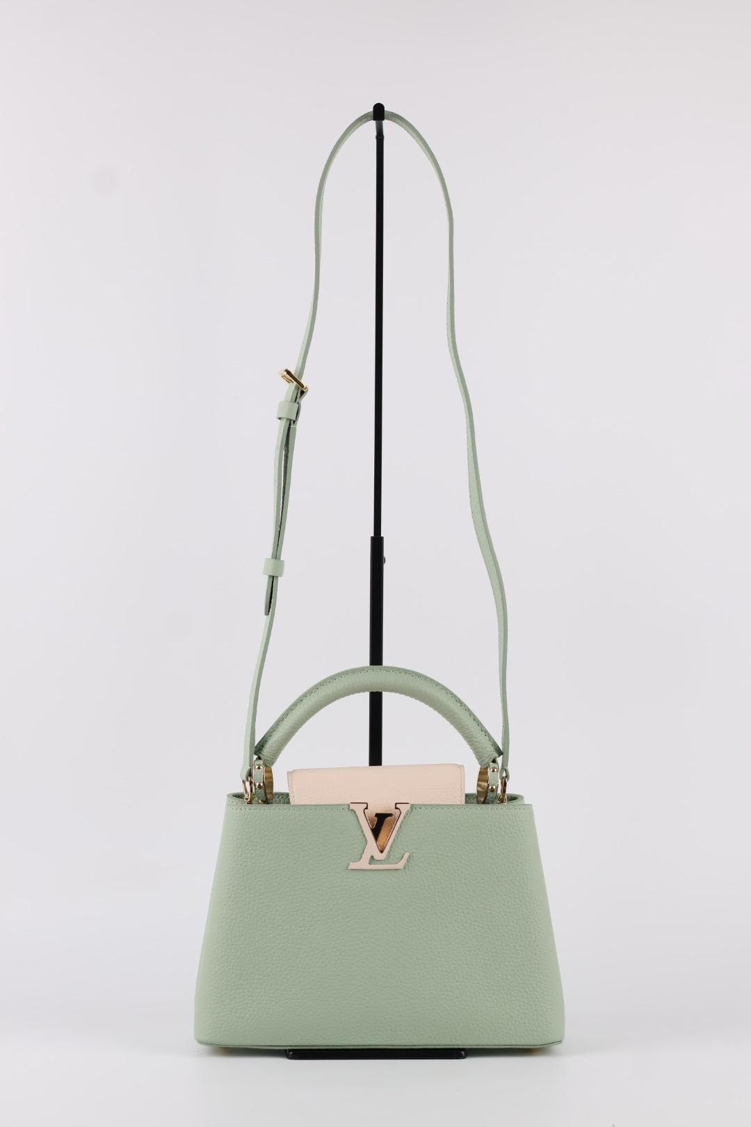 Louis Vuitton Capucines BB
