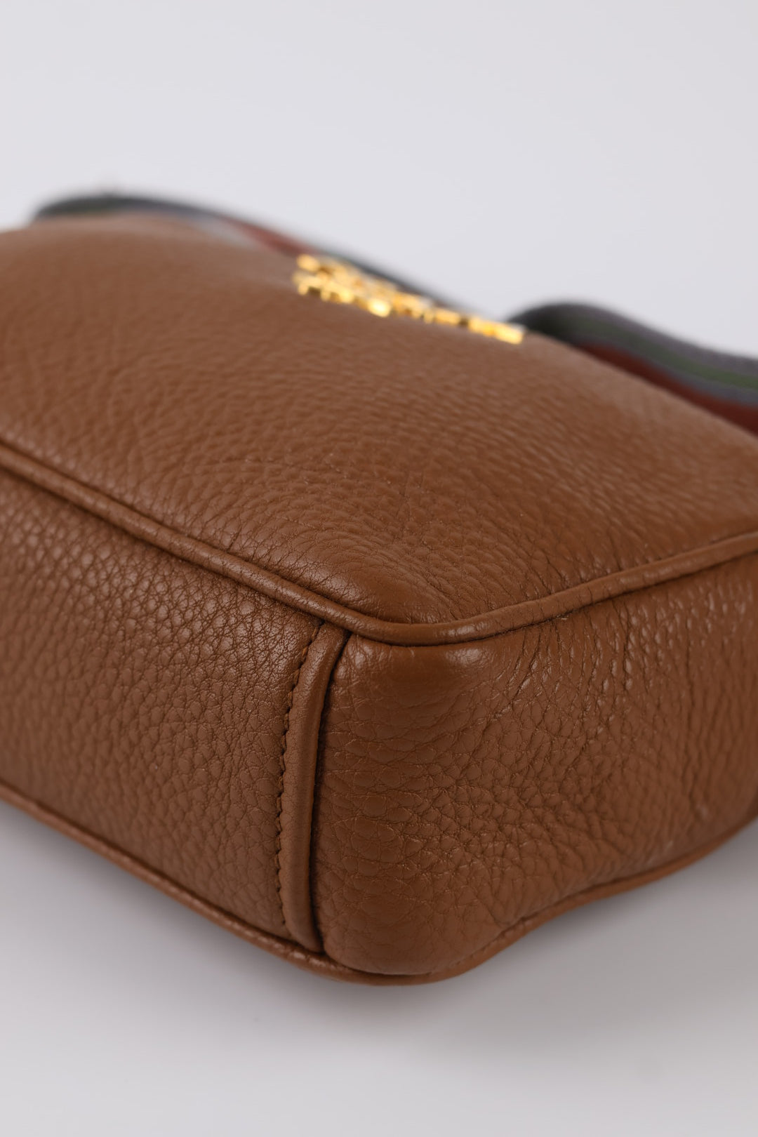 Prada Mini Camera Bag in Pelle