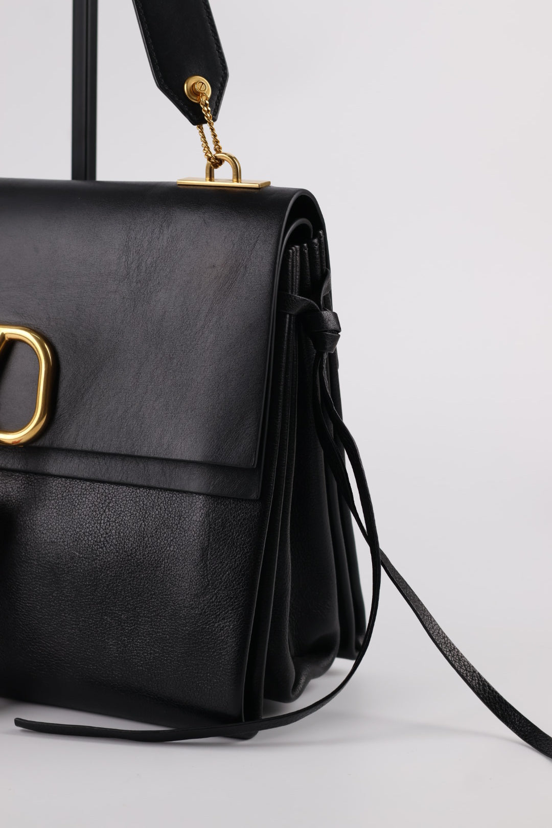 Valentino VRing in Pelle