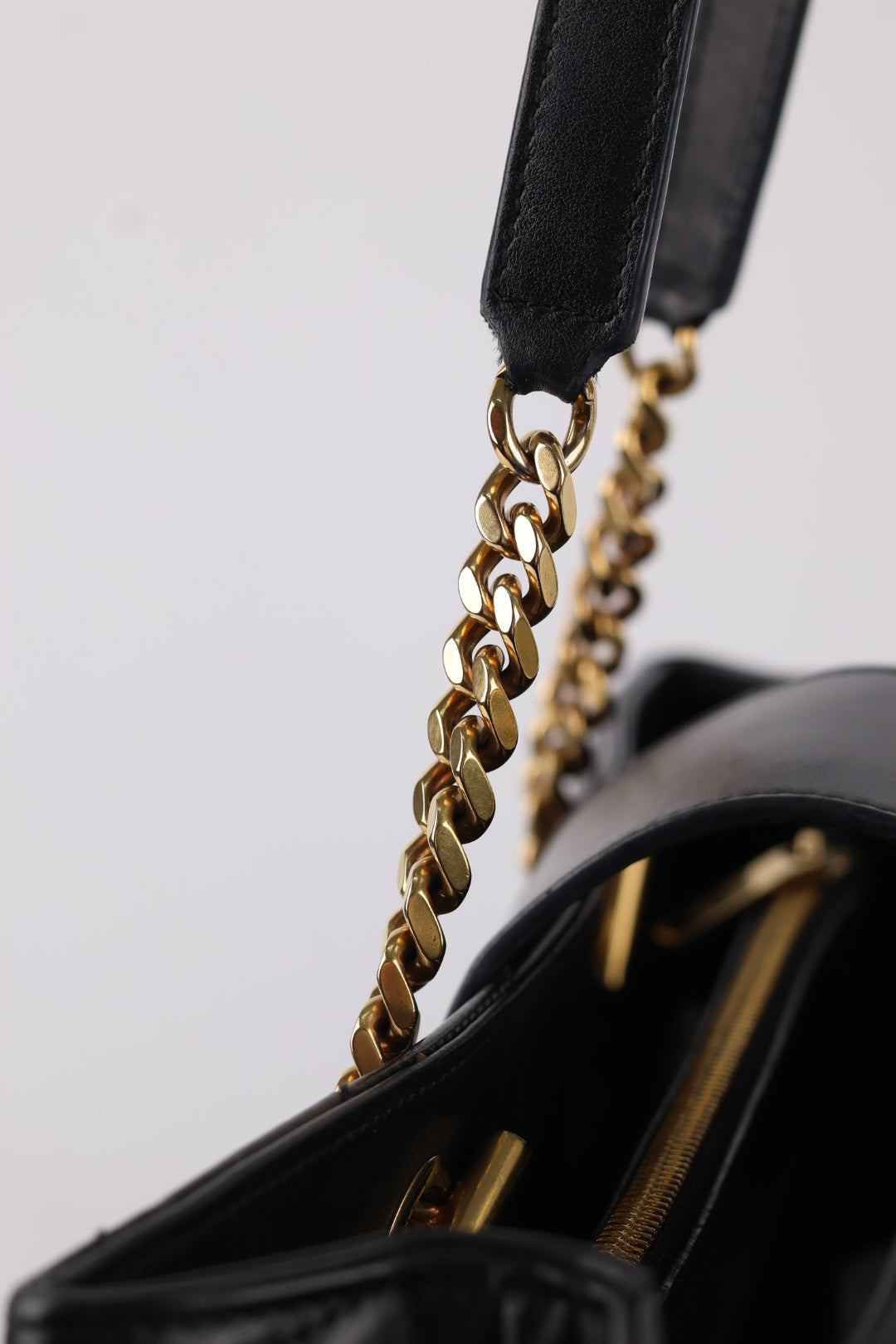 Saint Laurent Lou Lou Shopping