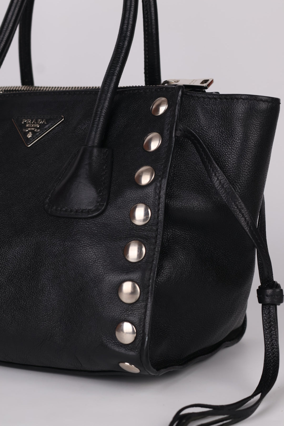 Prada Tote in Pelle Borchie