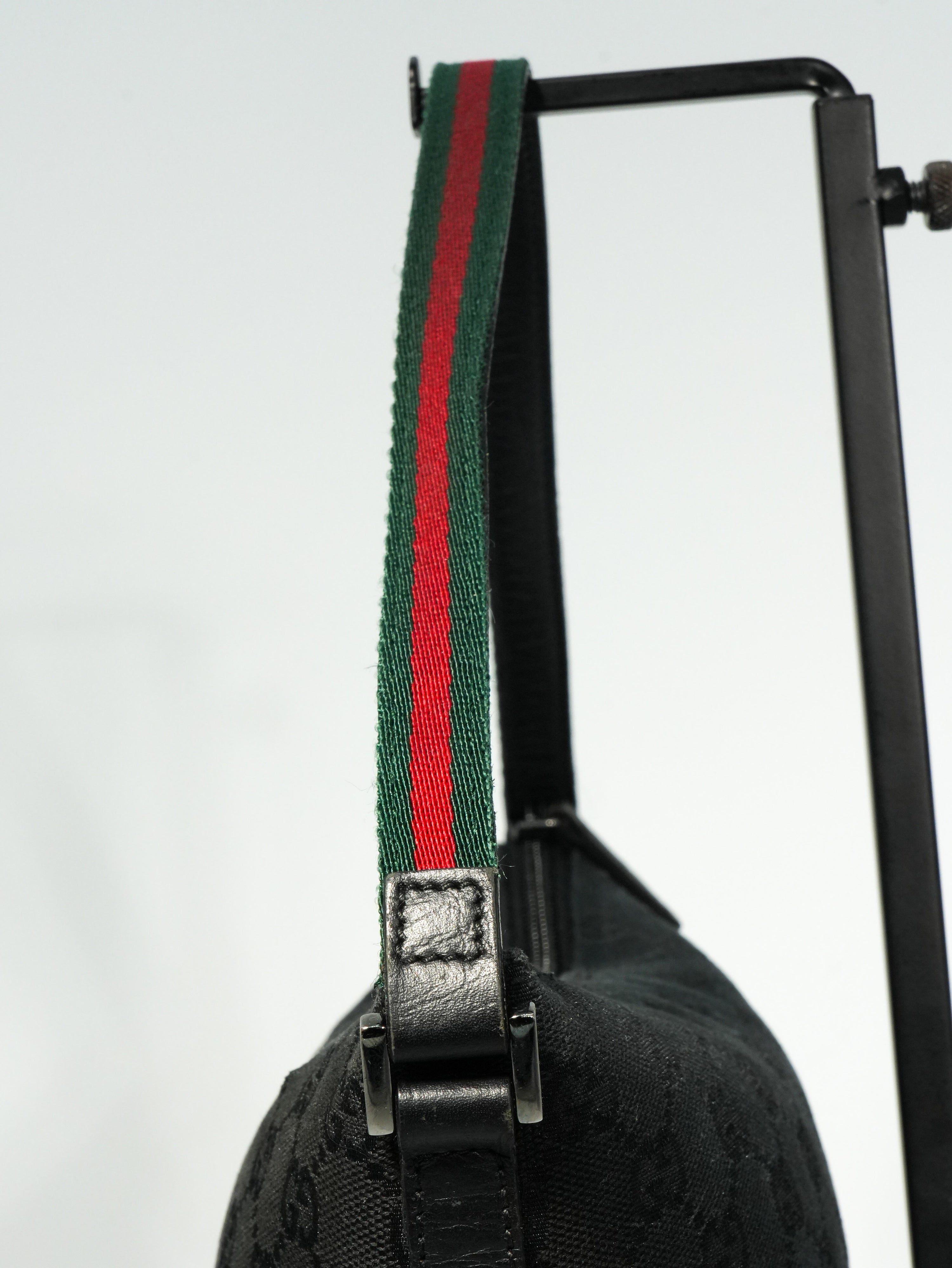 Gucci Boat Bag GG Wave