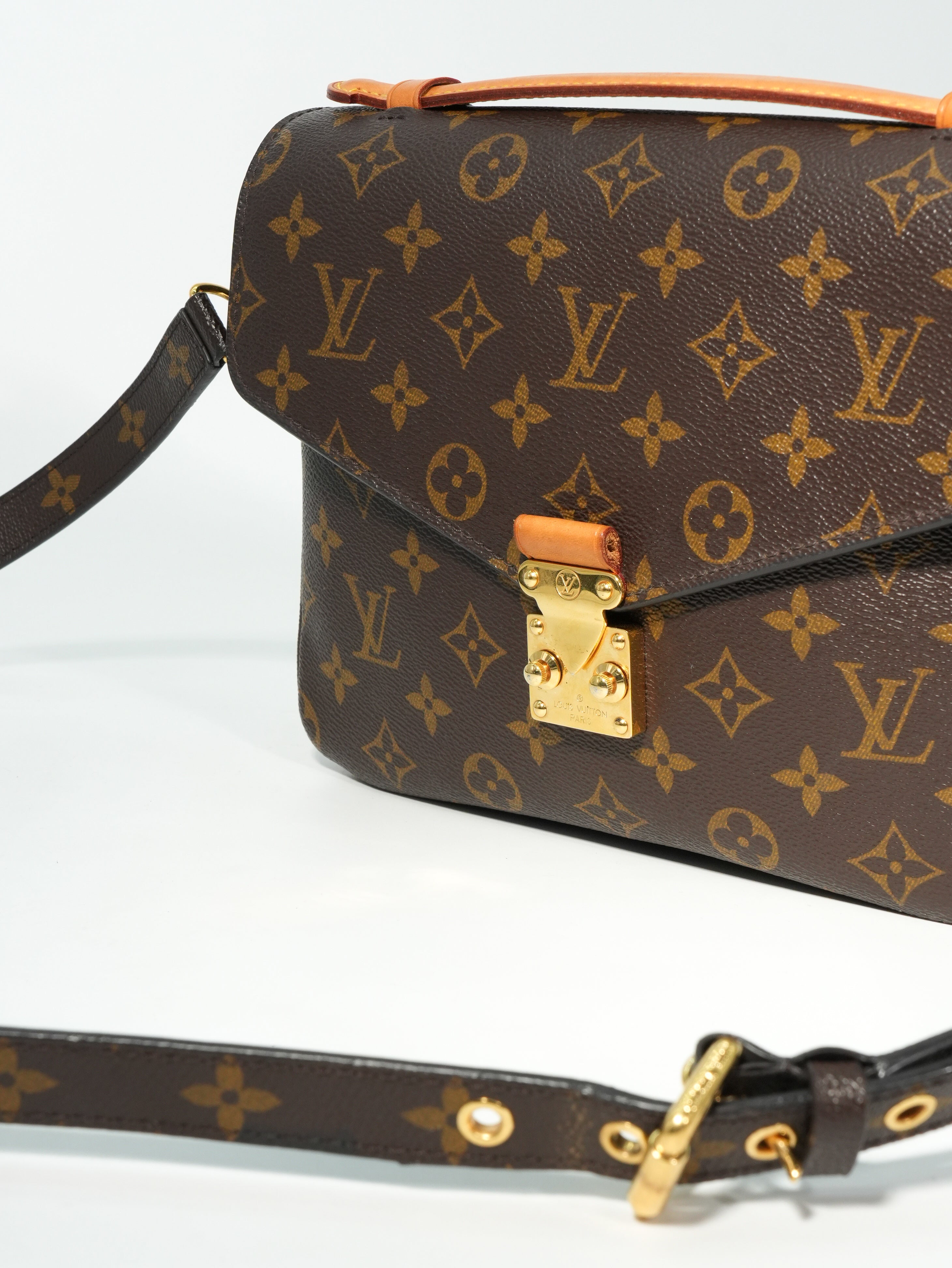 Louis Vuitton Métis Monogram