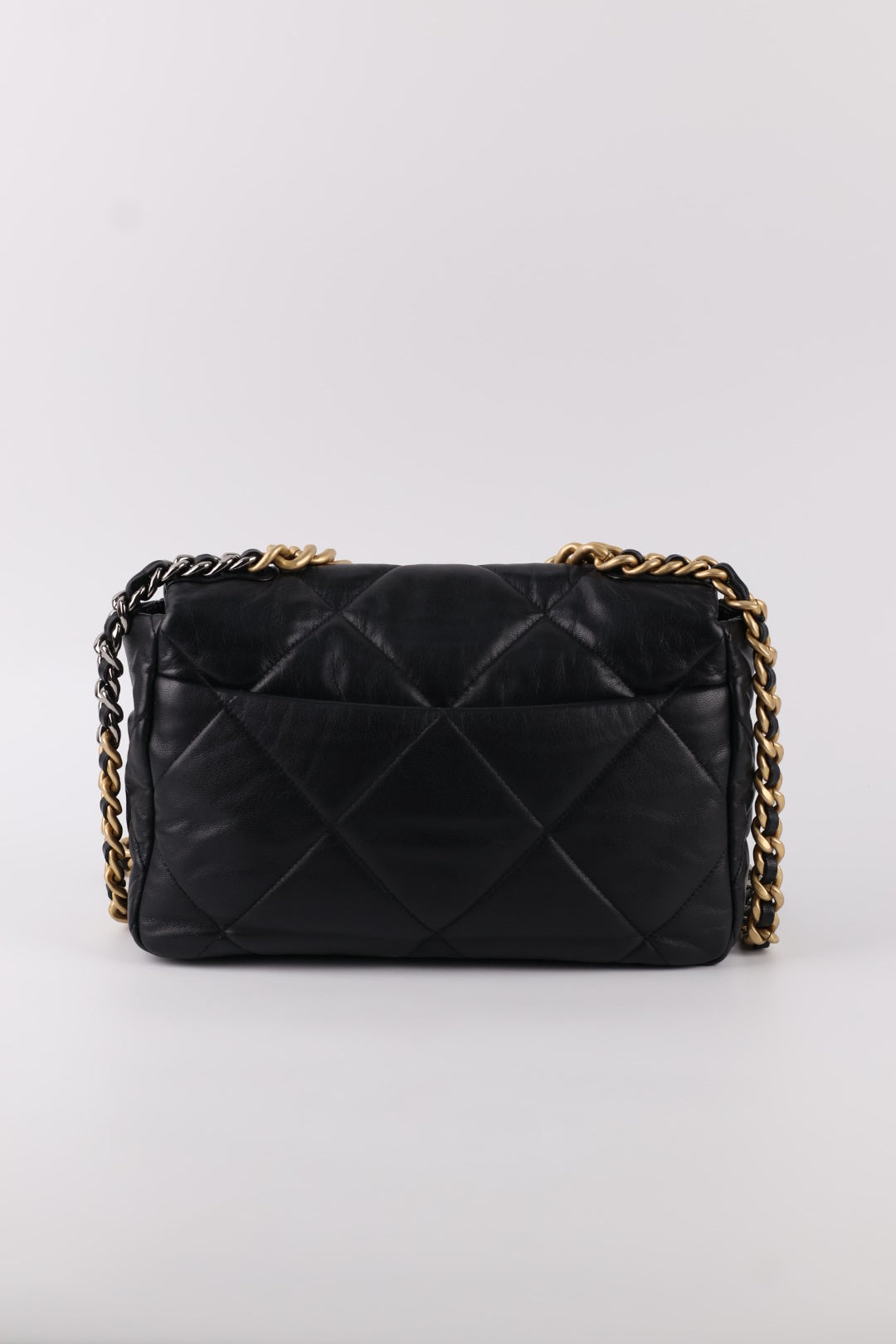 Chanel 19 Media in Pelle