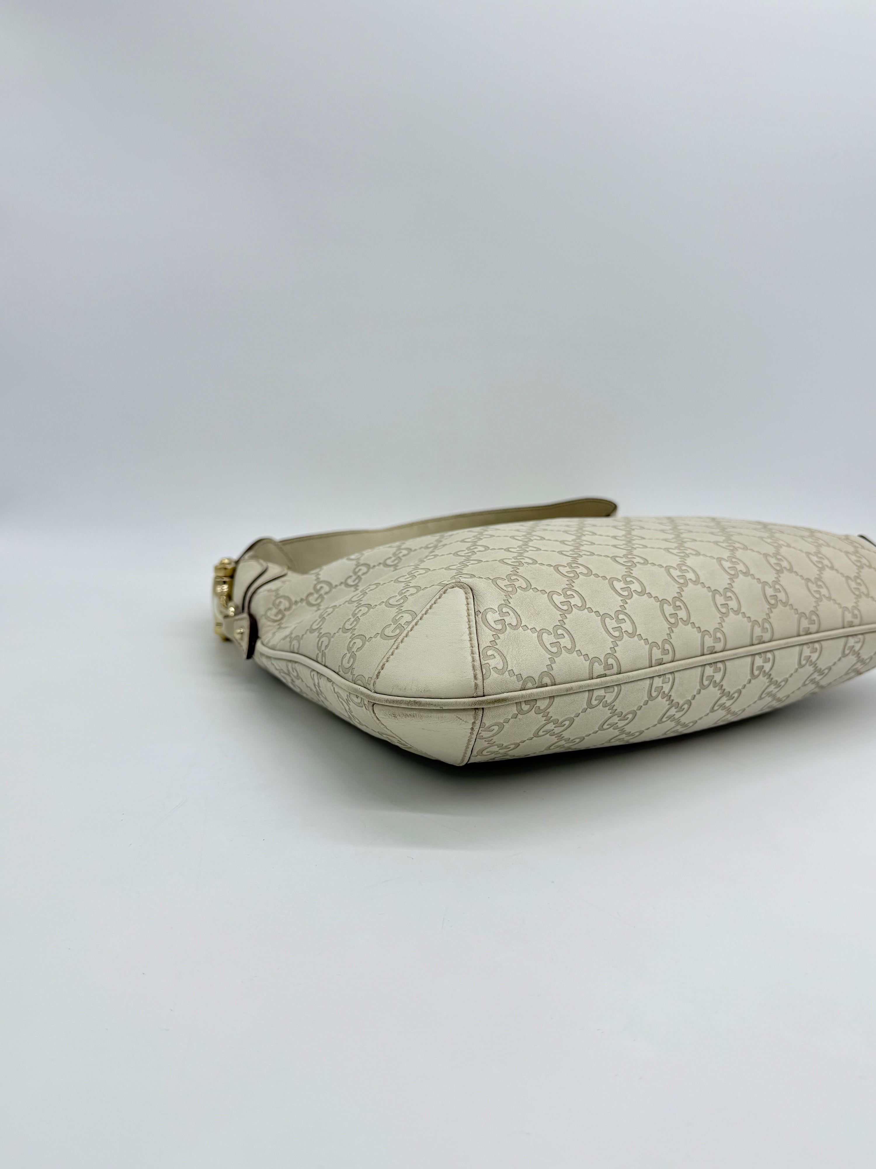 Gucci Hobo GG Signature