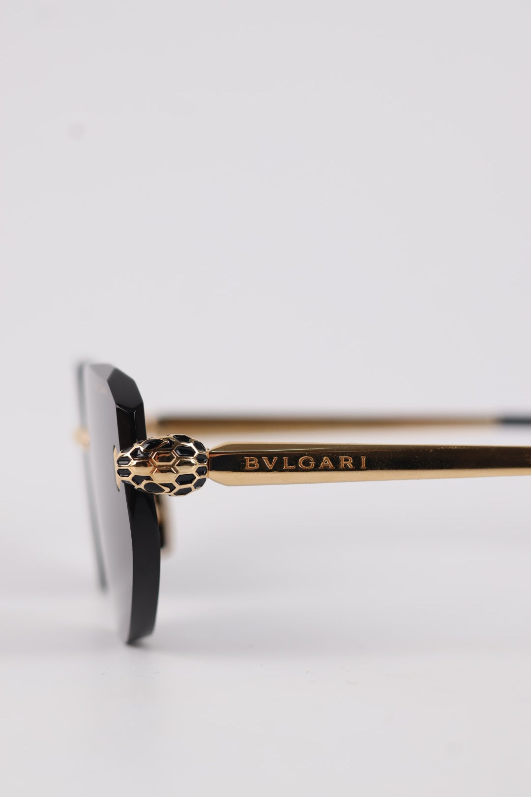 Bulgari Occhiali da Sole BV40059U