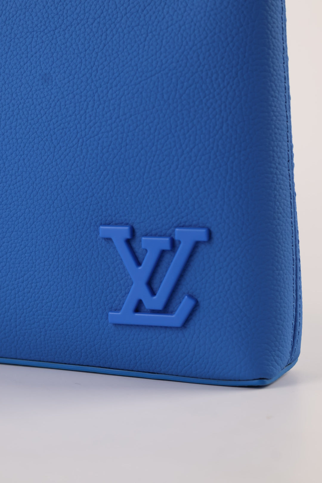 Louis Vuitton Pochette Takeoff