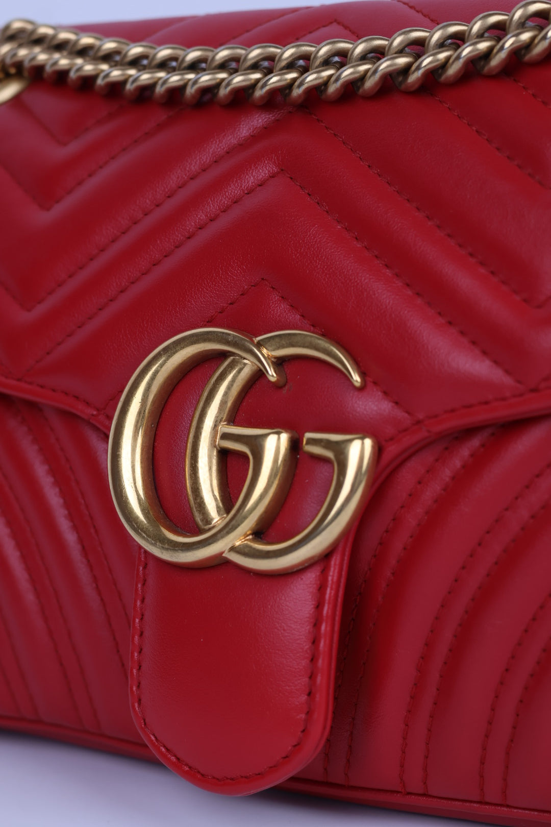 Gucci GG Marmont Media in Pelle Matelassé