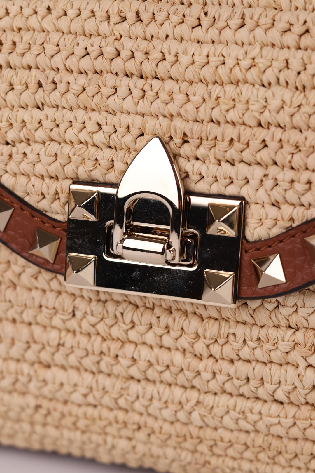 Valentino Rockstud Piccola a Tracolla Rafia