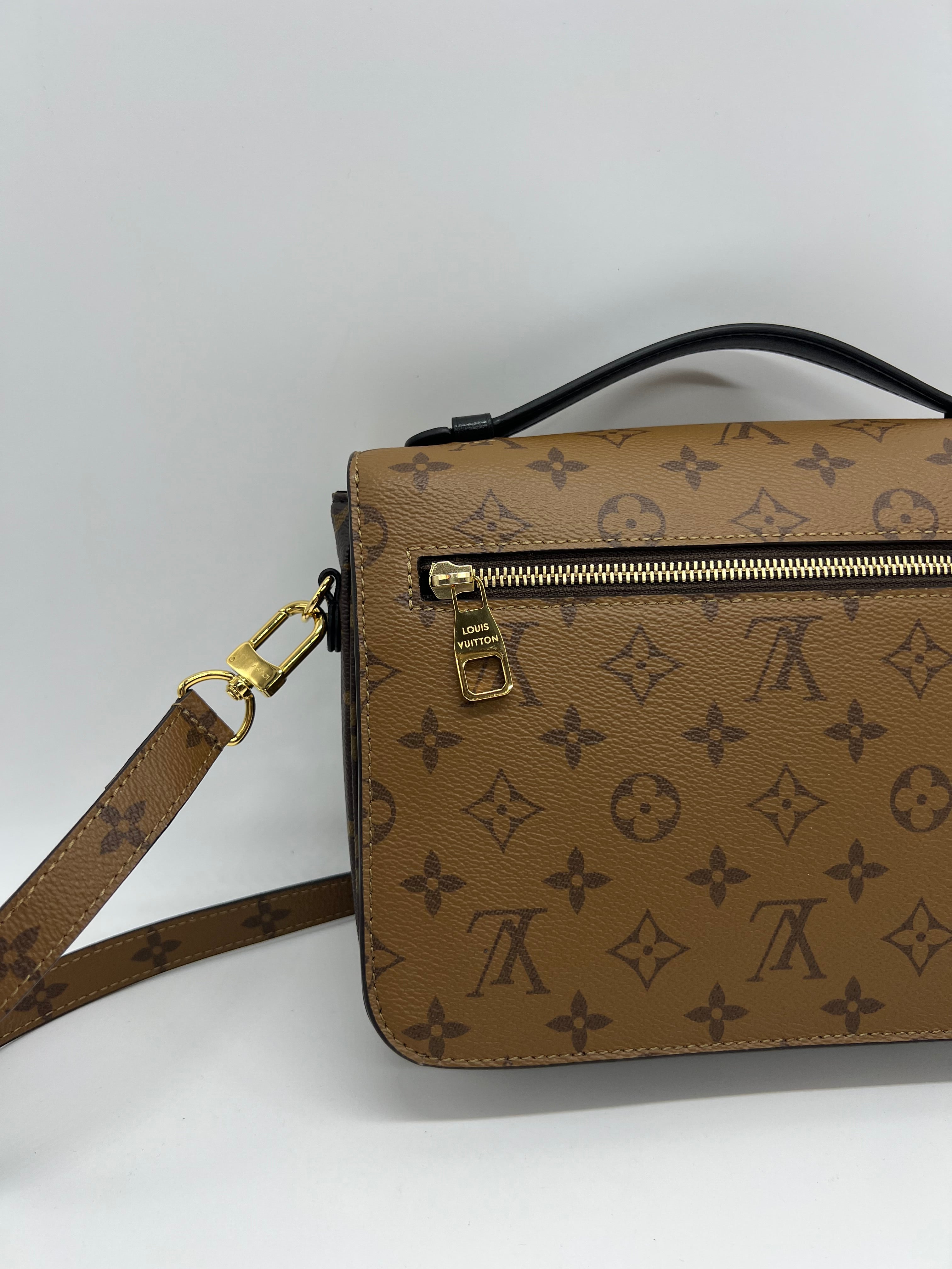 Louis Vuitton Métis Reverse