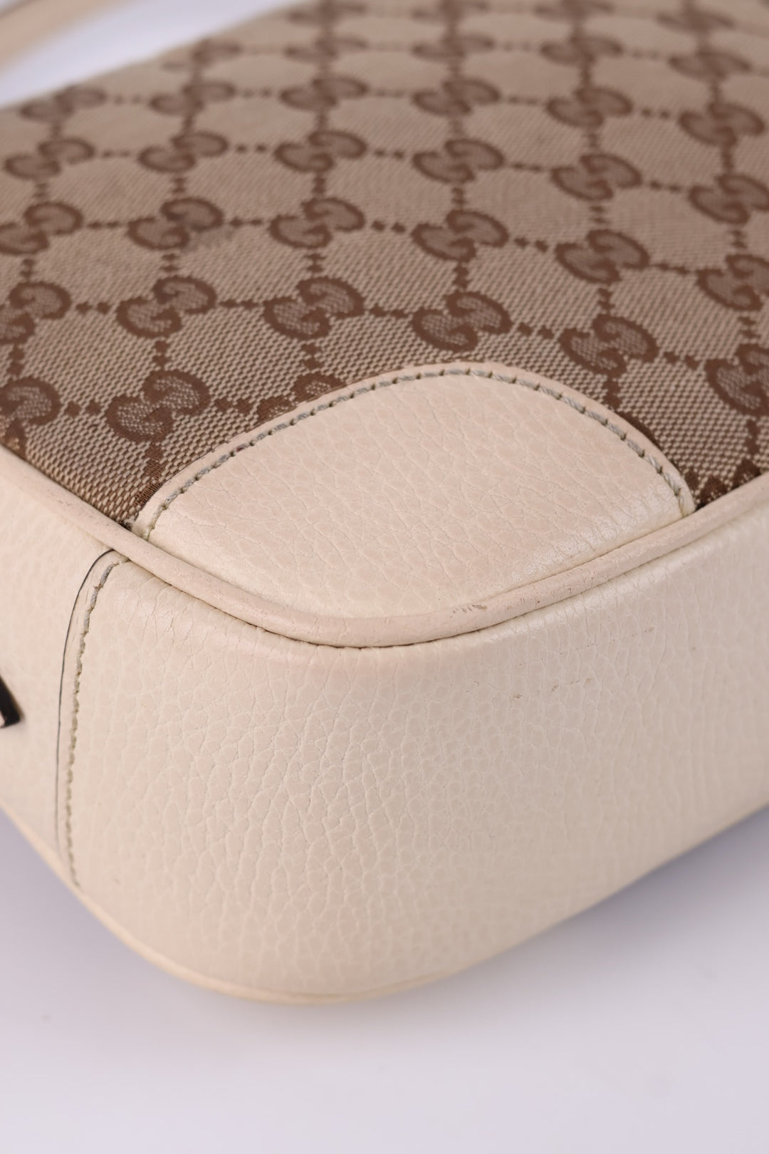 Gucci Camera Bag GG Wave
