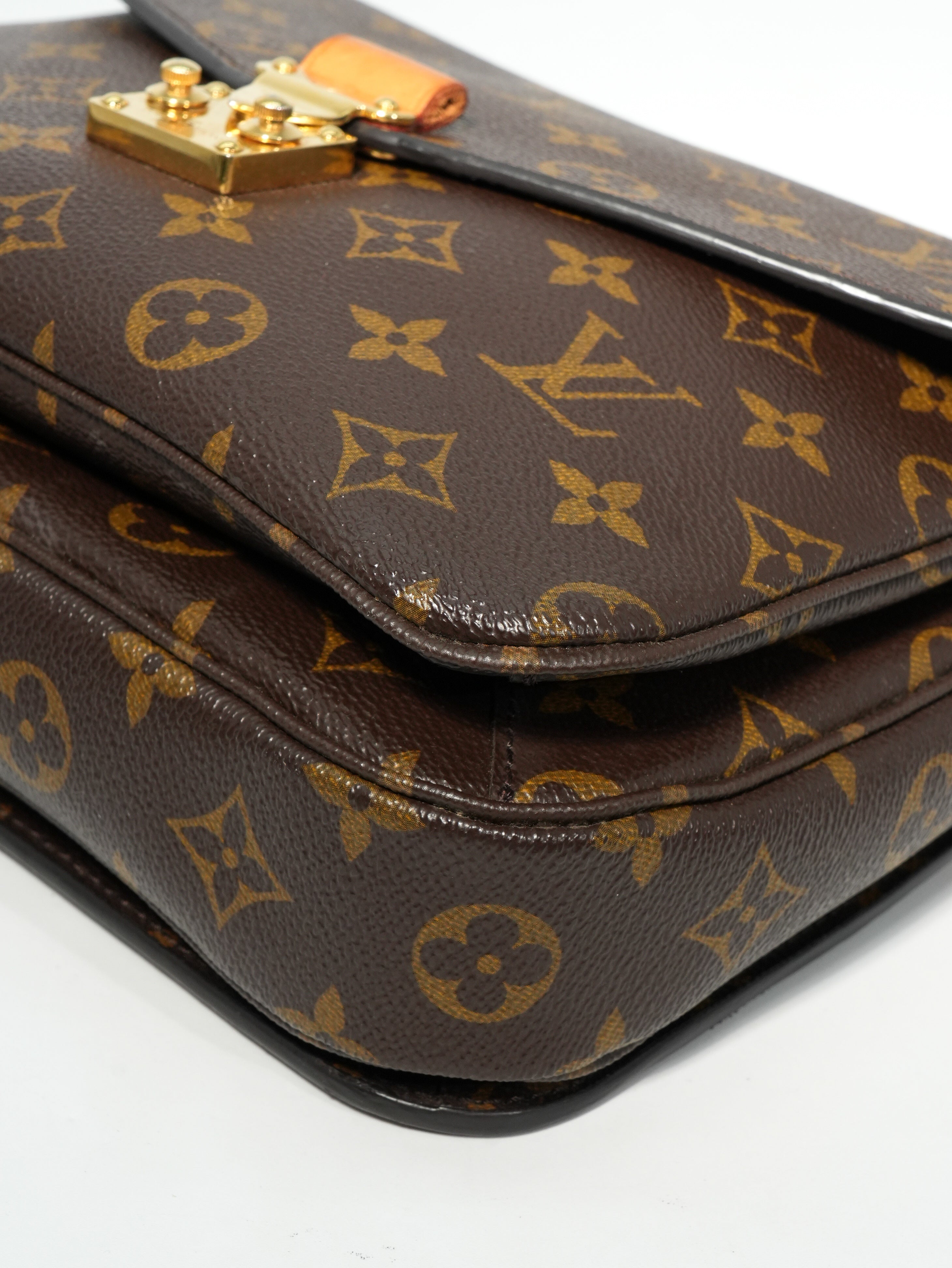Louis Vuitton Métis Monogram