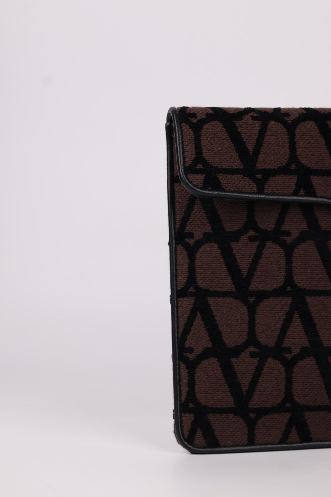 Valentino Locó Pouch Iconographe