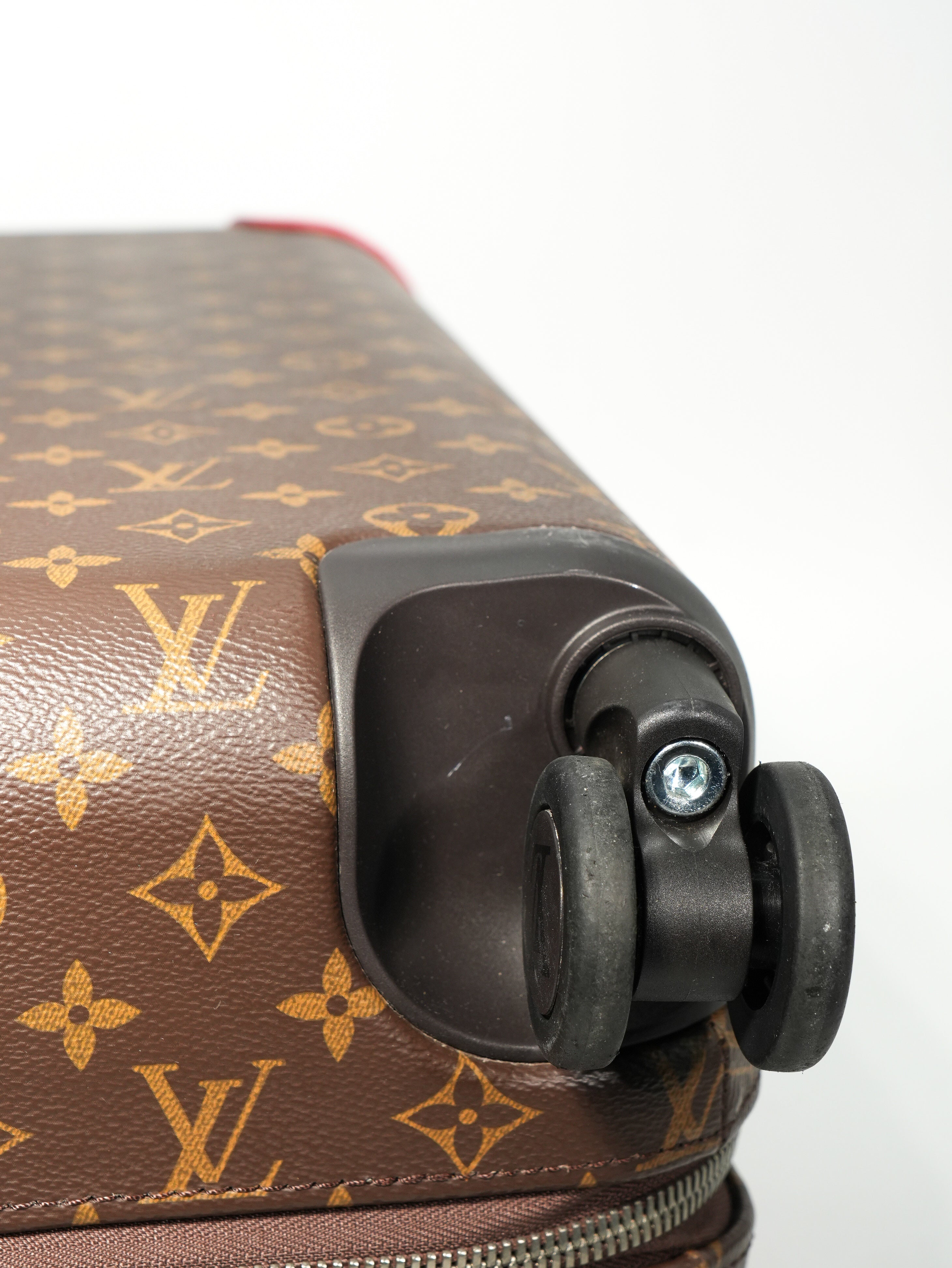 Louis Vuitton Horizon 55 Monogram