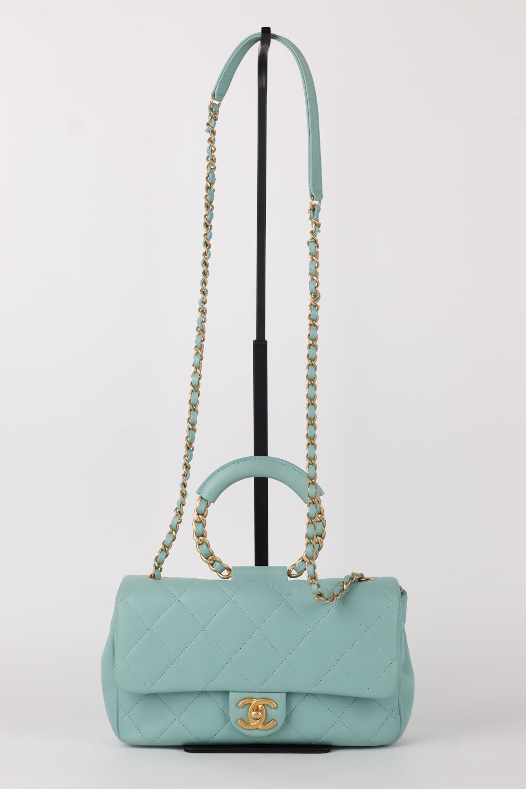 Chanel in the Loop Media Matelassé