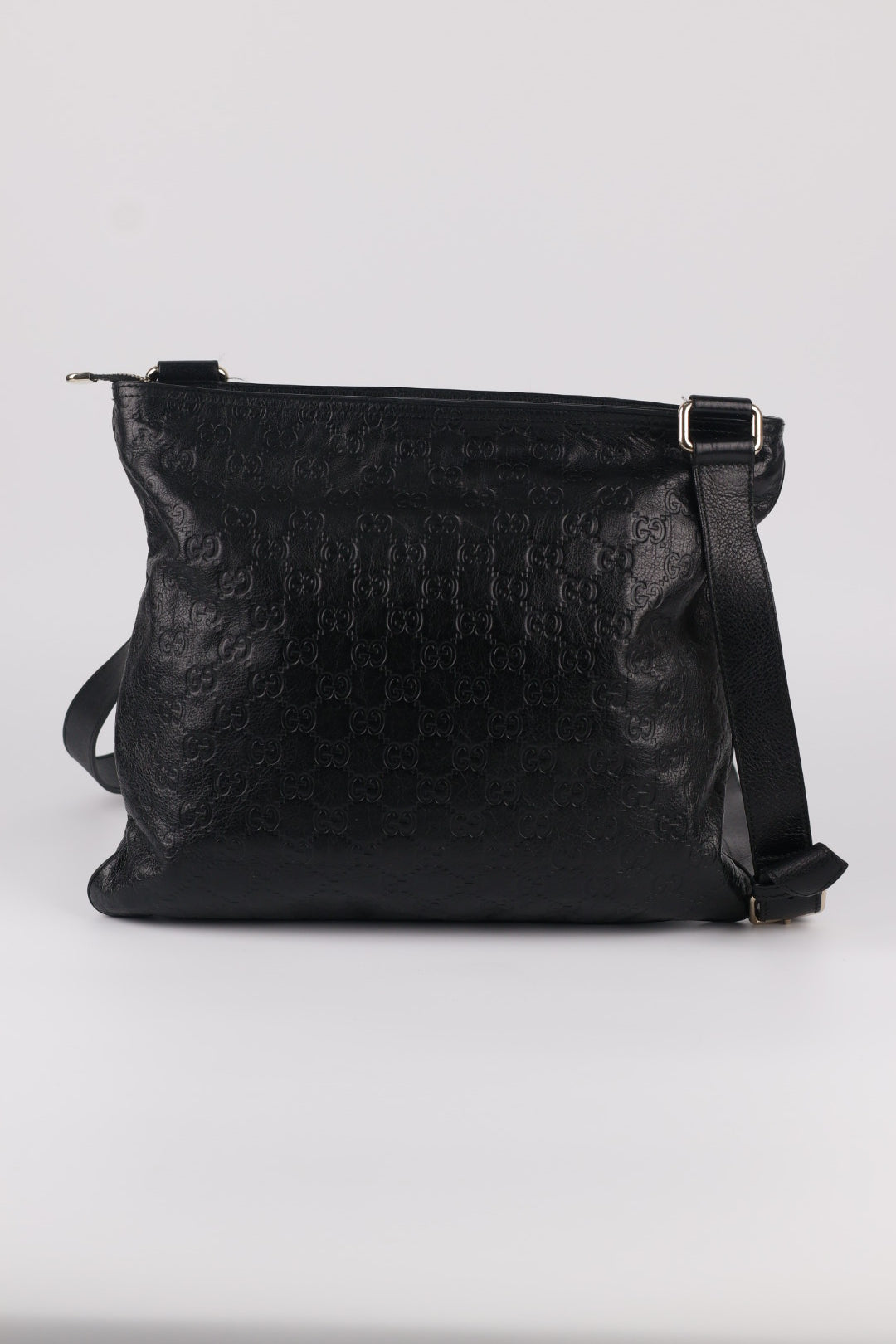 Gucci Messenger GG Signature